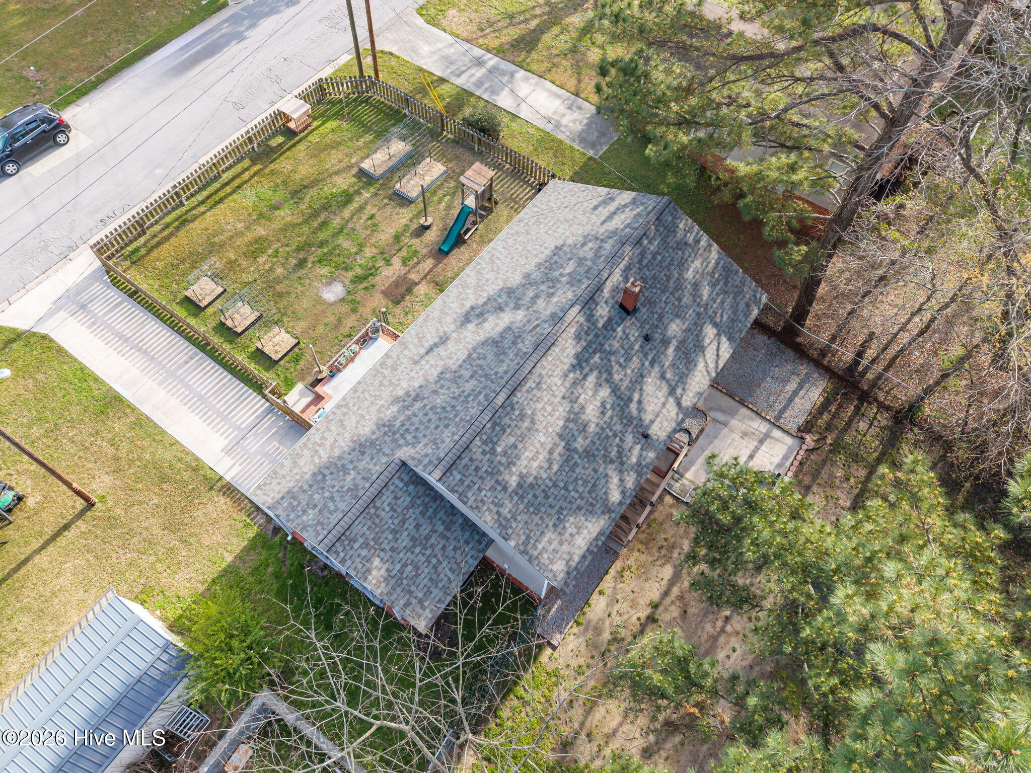 100561394 | Photo 35