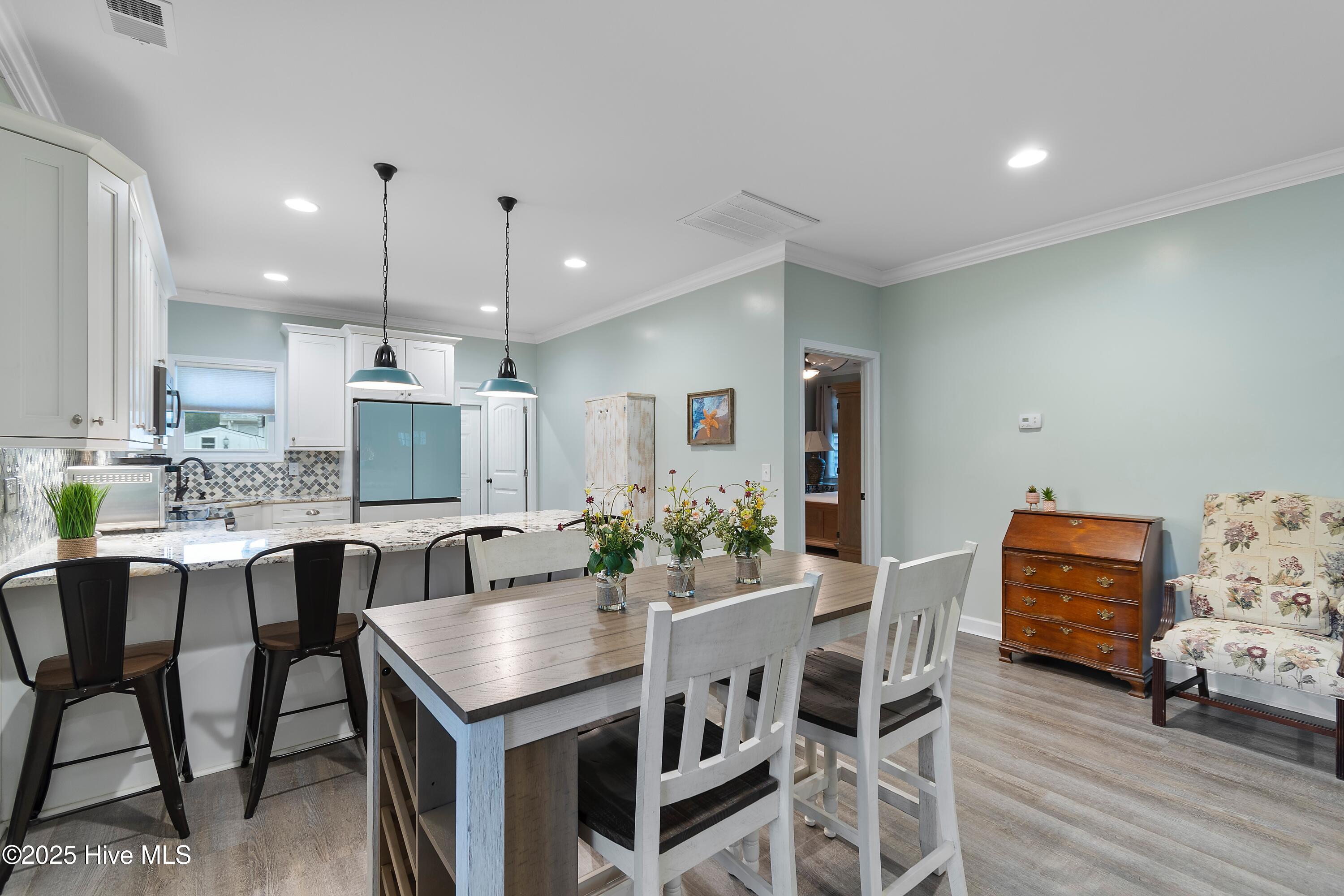 100538437 | Photo 13