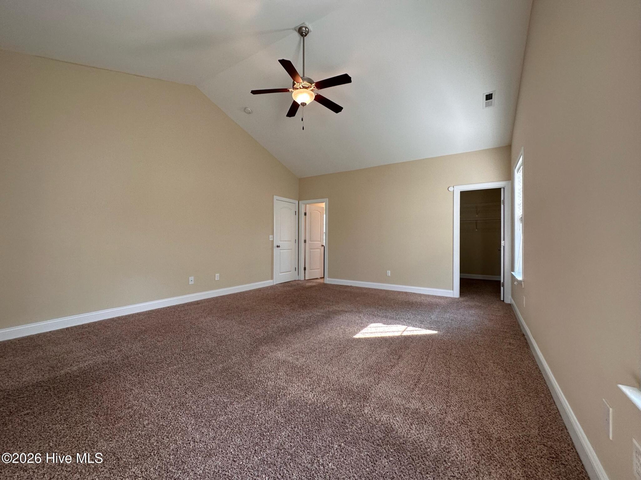 100557868 | Photo 28