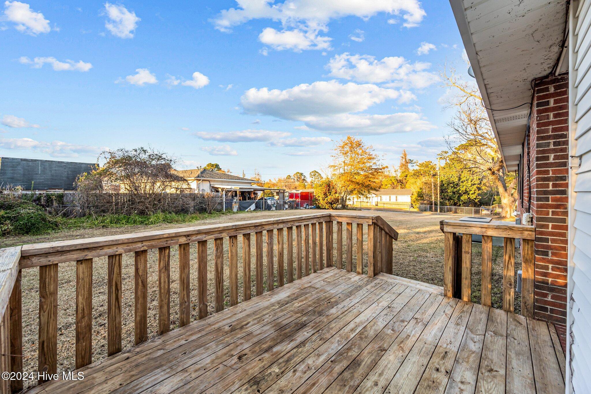 100552897 | Photo 18