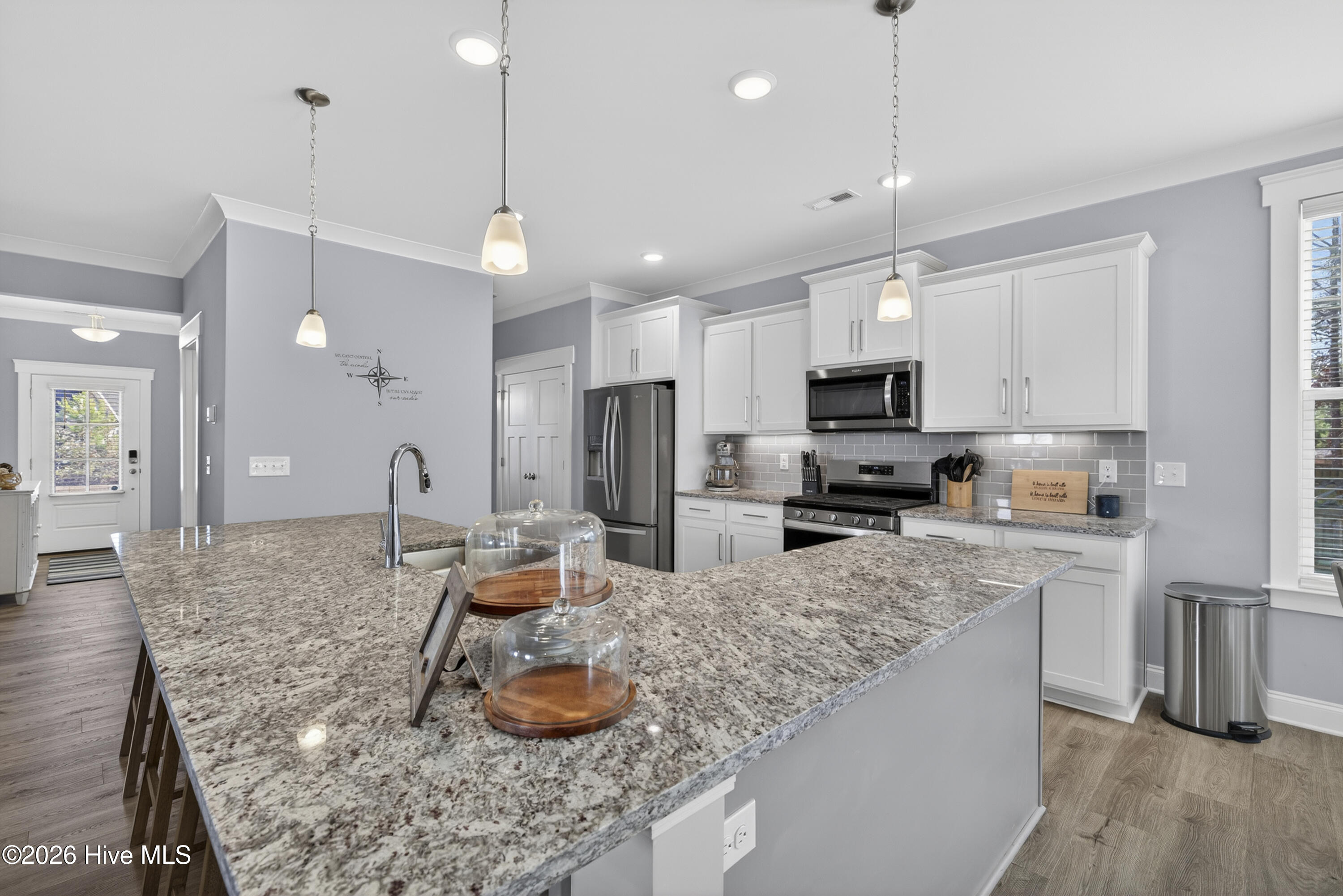 100548256 | Photo 15