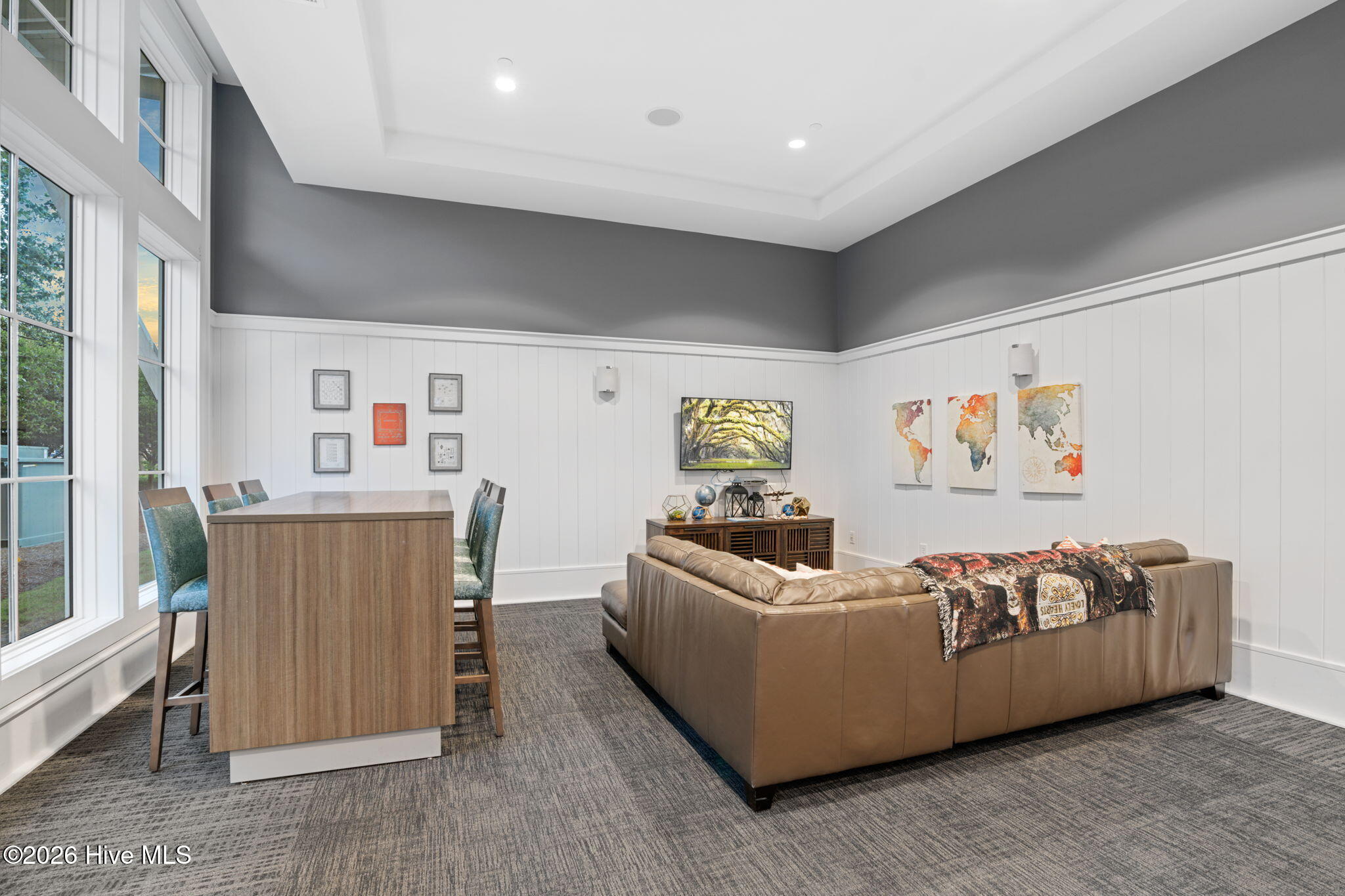 100568538 | Photo 43