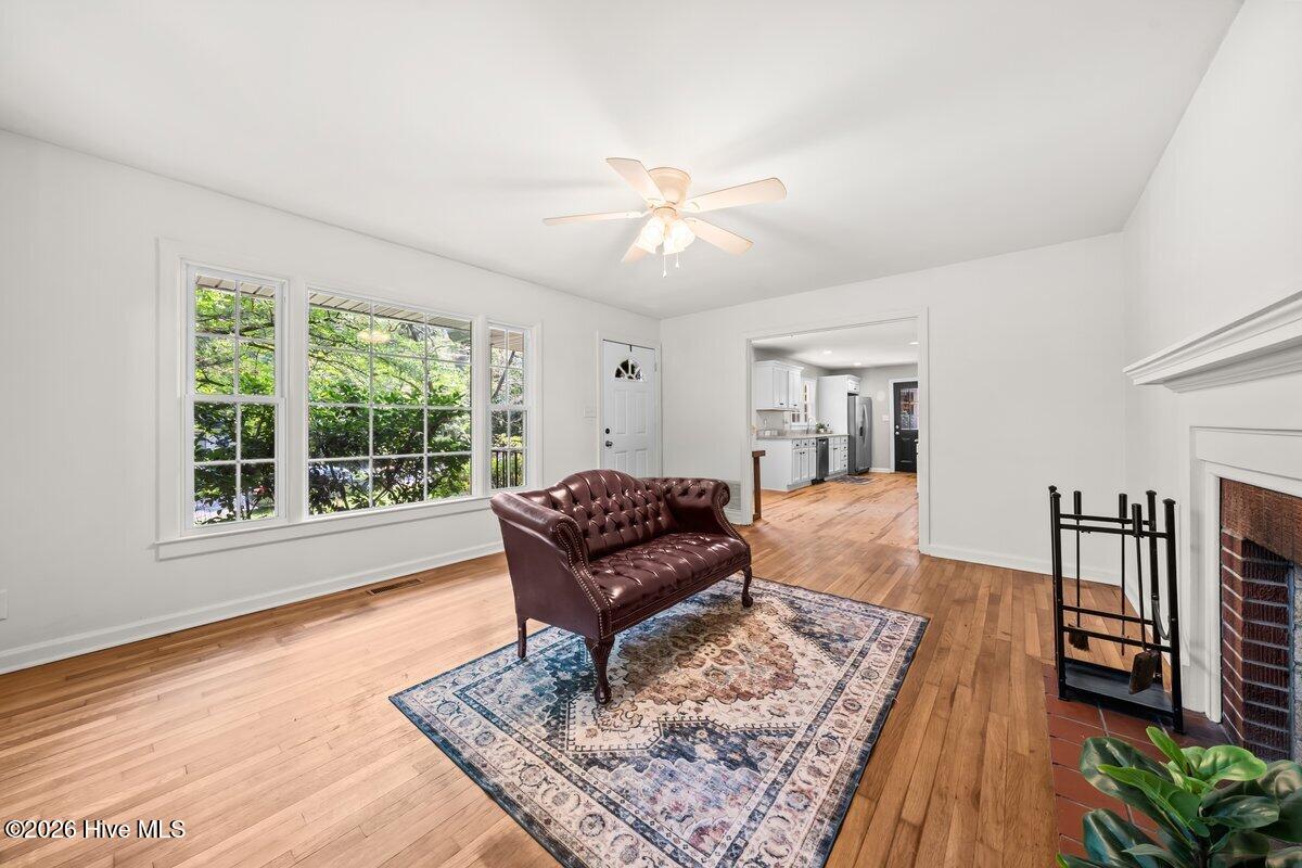 405 Elm Street