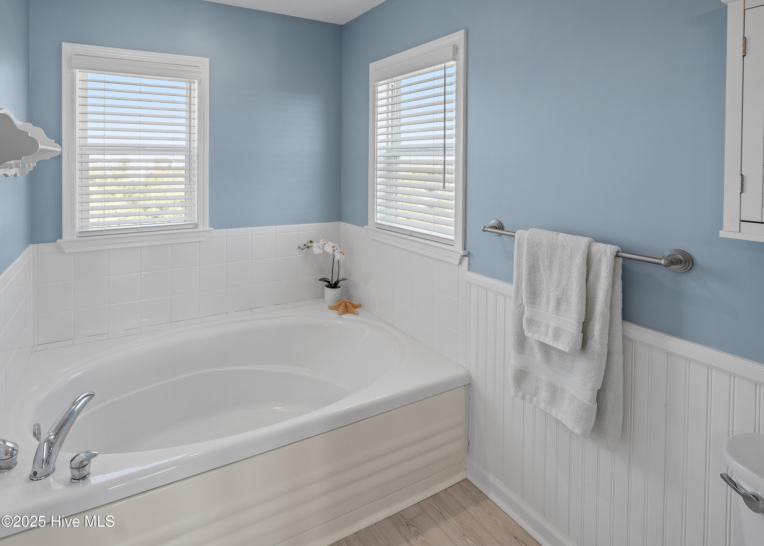 100541150 | Photo 38