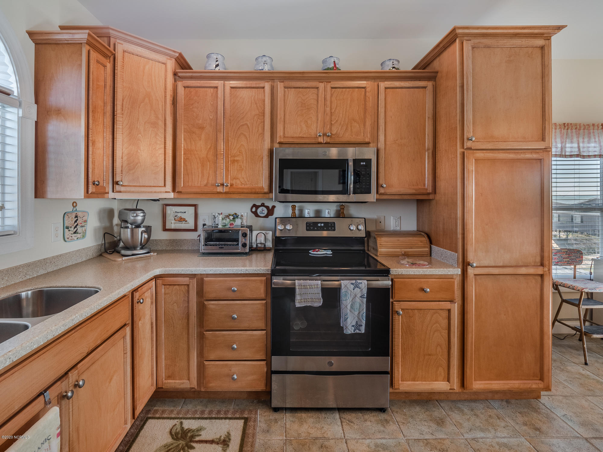 1016 Ocean Boulevard, Topsail Beach, NC 28445 – photo 14: 15-large-2000px