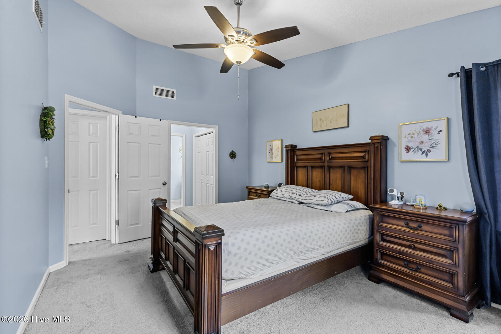 100555816 | Photo 13