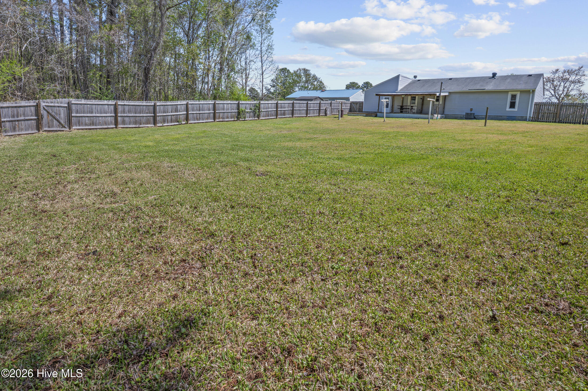 100564670 | Photo 32