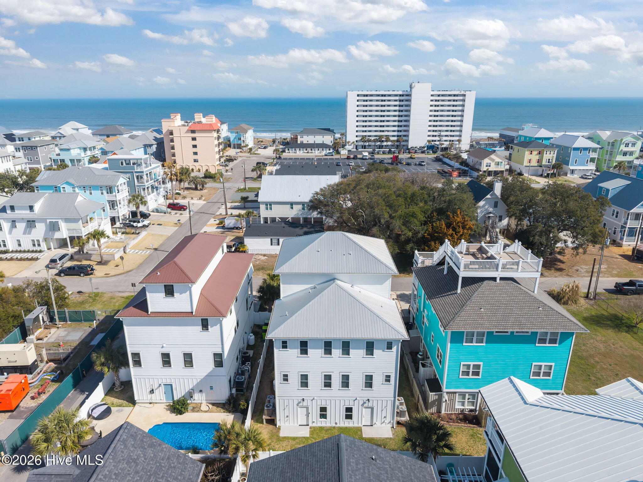 100558521 | Photo 48