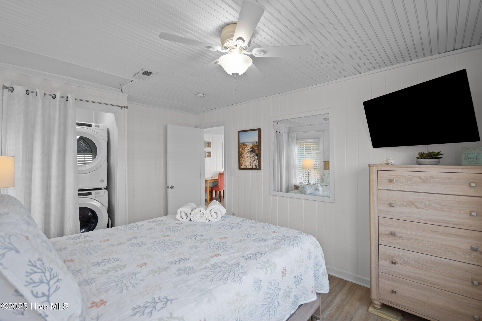 100537194 | Photo 117