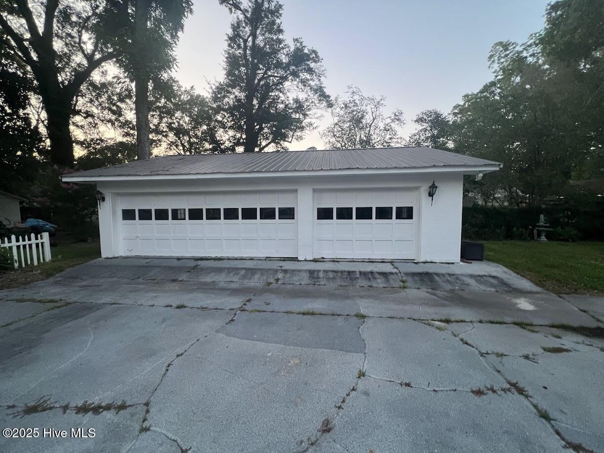 Homes for sale in Chadbourn, NC | 313 E 1st Ave, Chadbourn, NC 28431 | MLS# 100518483