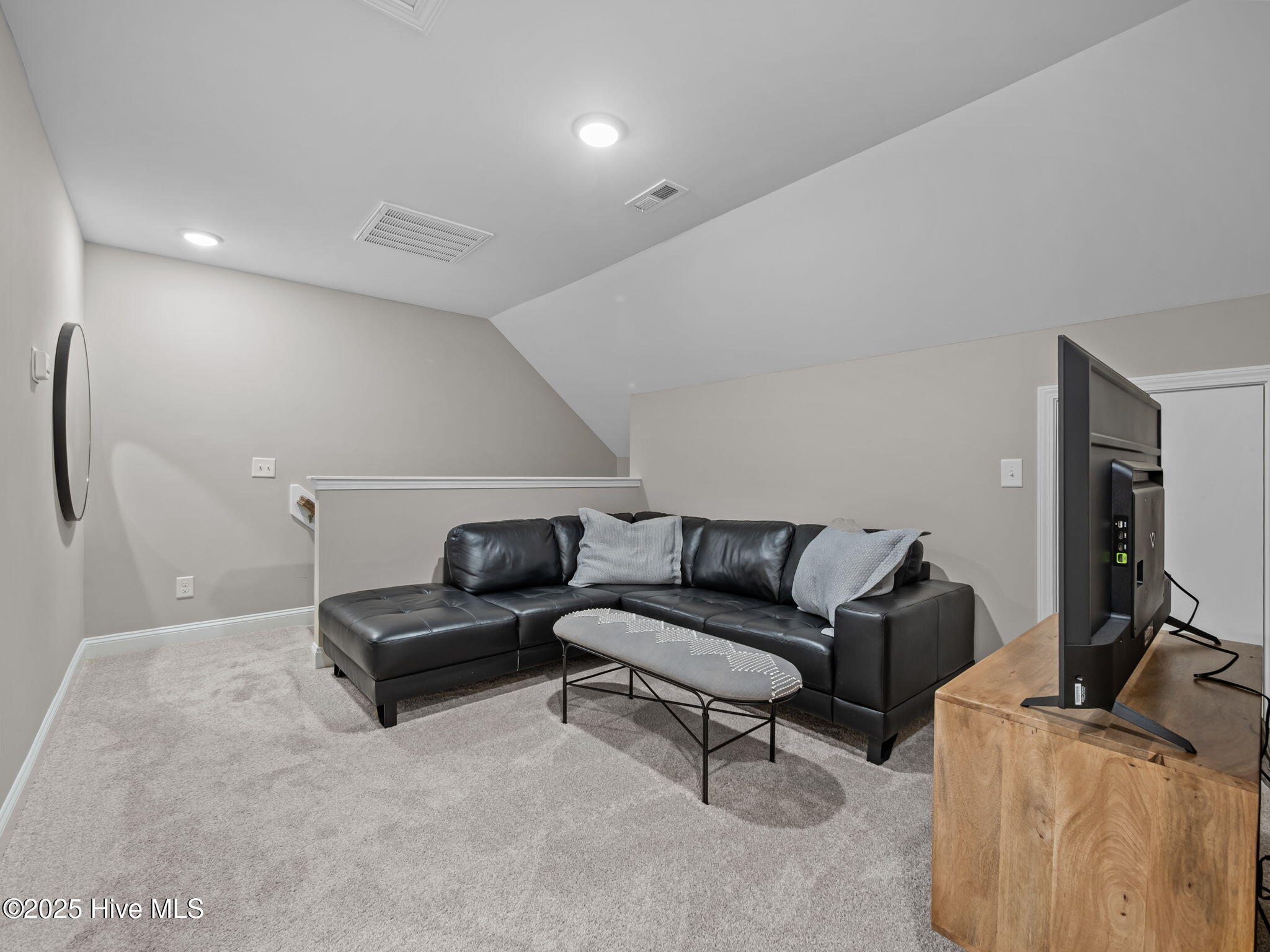 100530492 | Photo 39