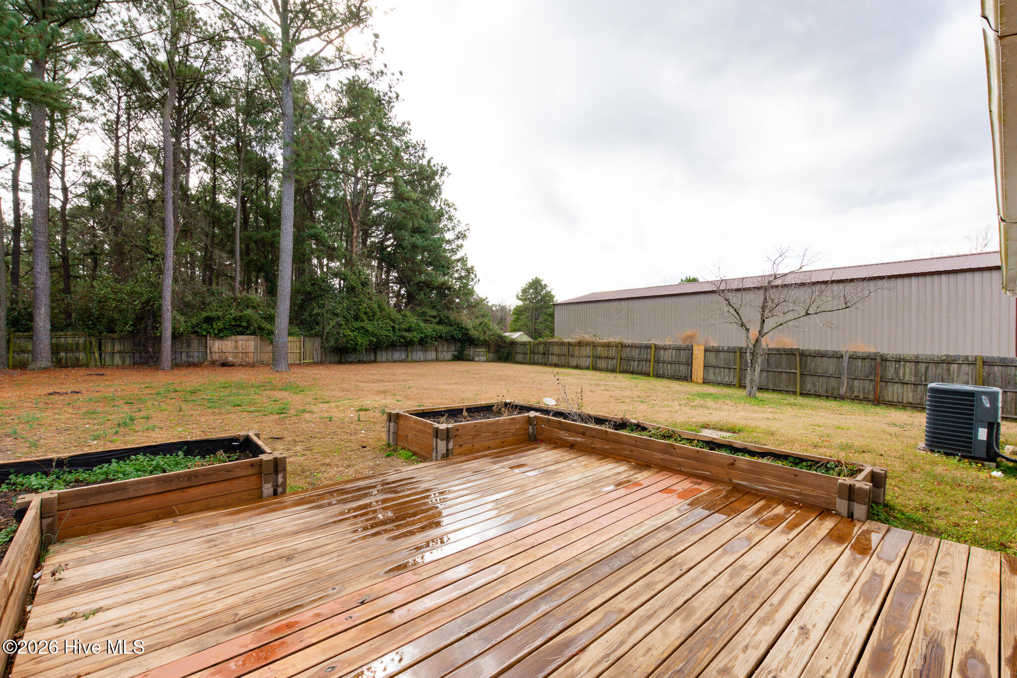 100550624 | Photo 39