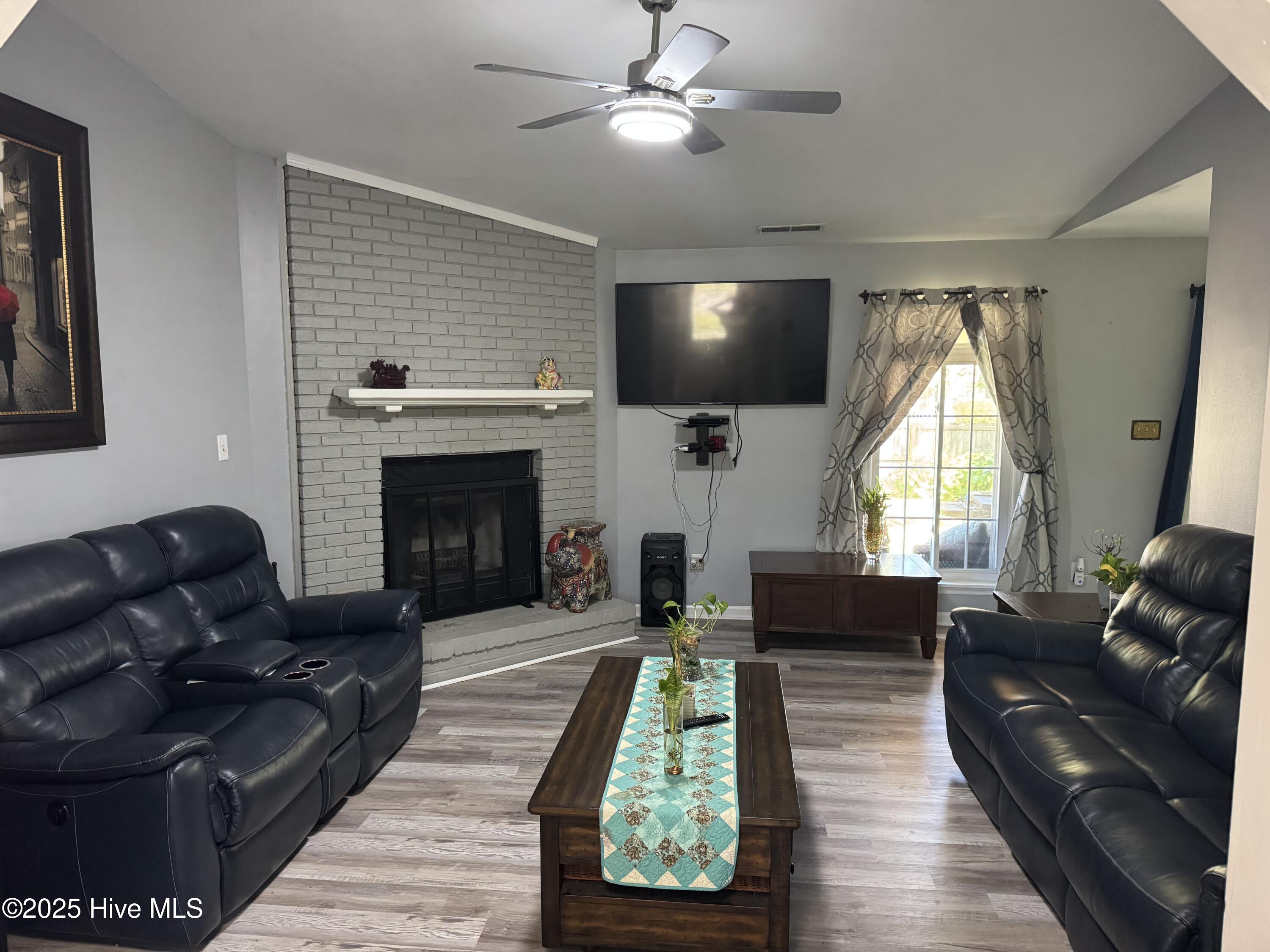 909 Springdale Drive, Jacksonville, NC 28540 – photo 10: IMG_6424