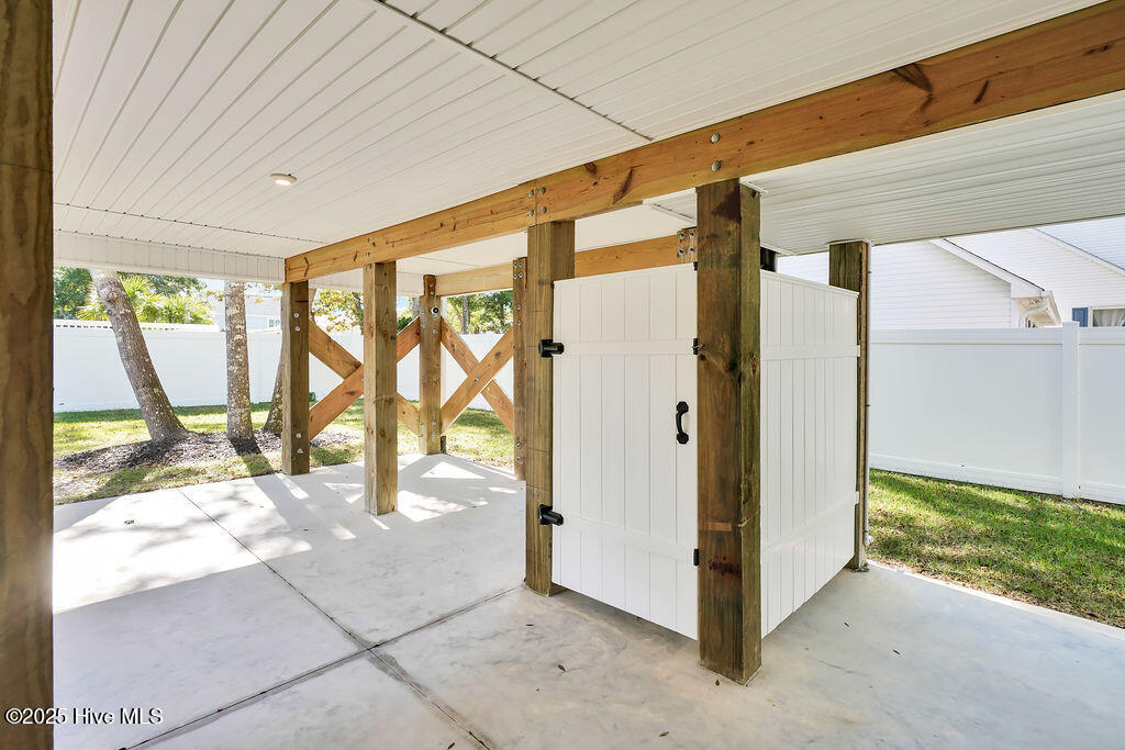 100539026 | Photo 70