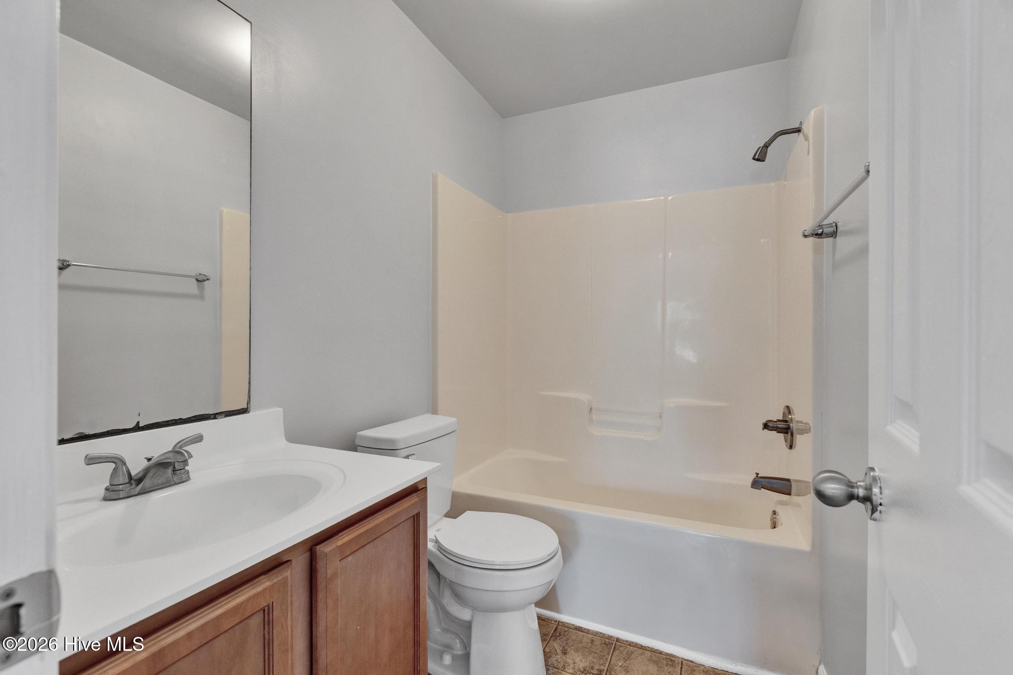 100567665 | Photo 16