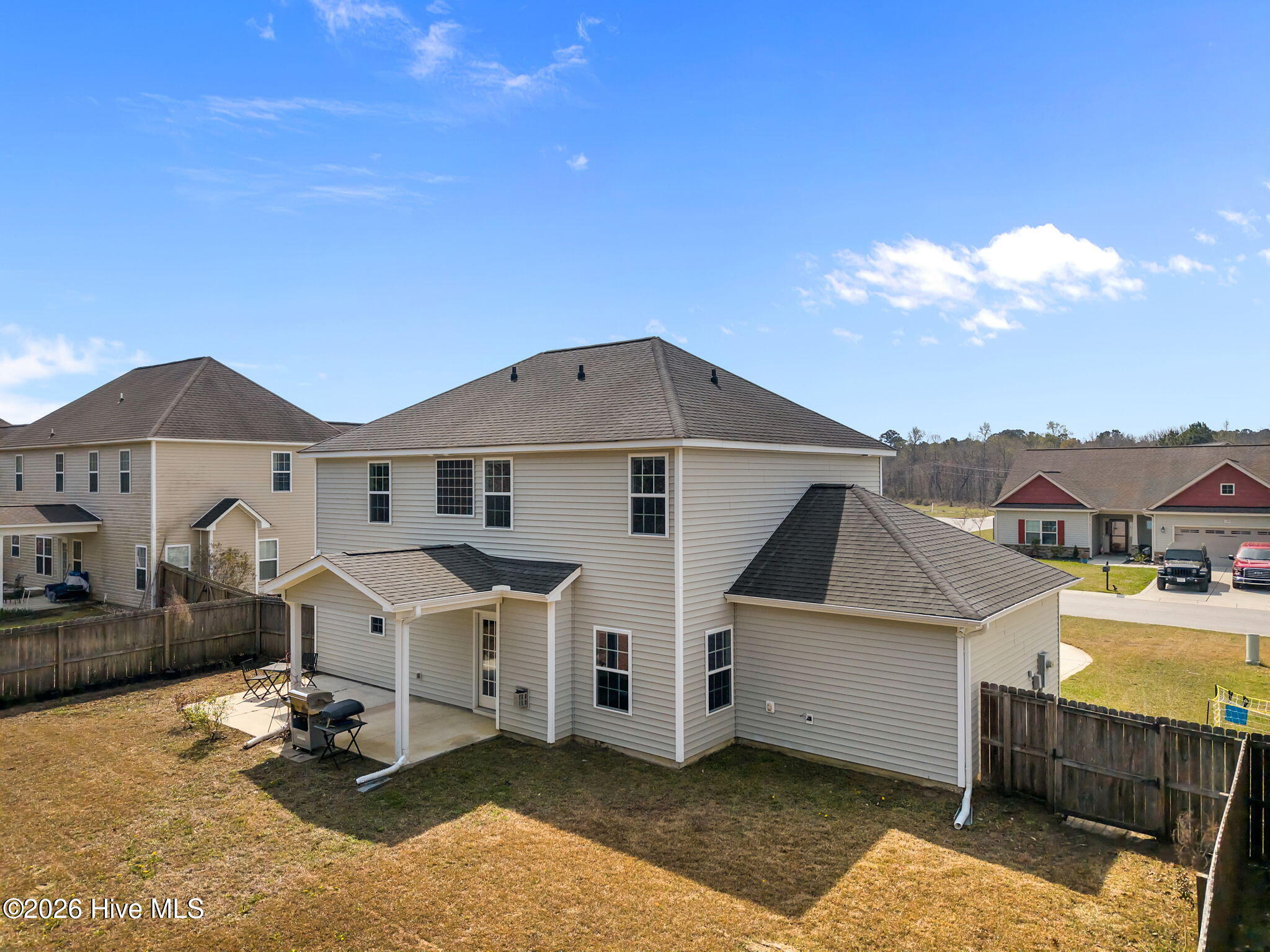 100562317 | Photo 39