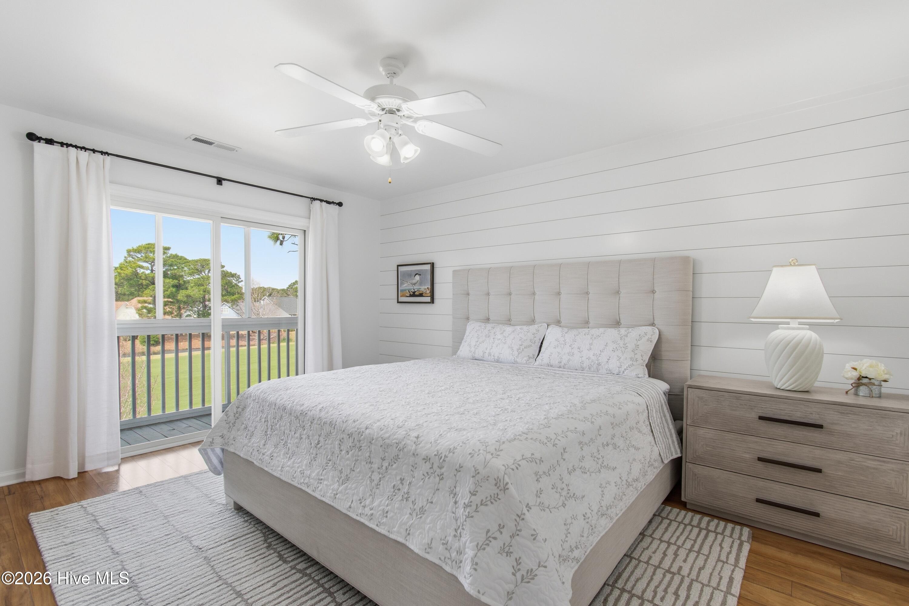 100562563 | Photo 15