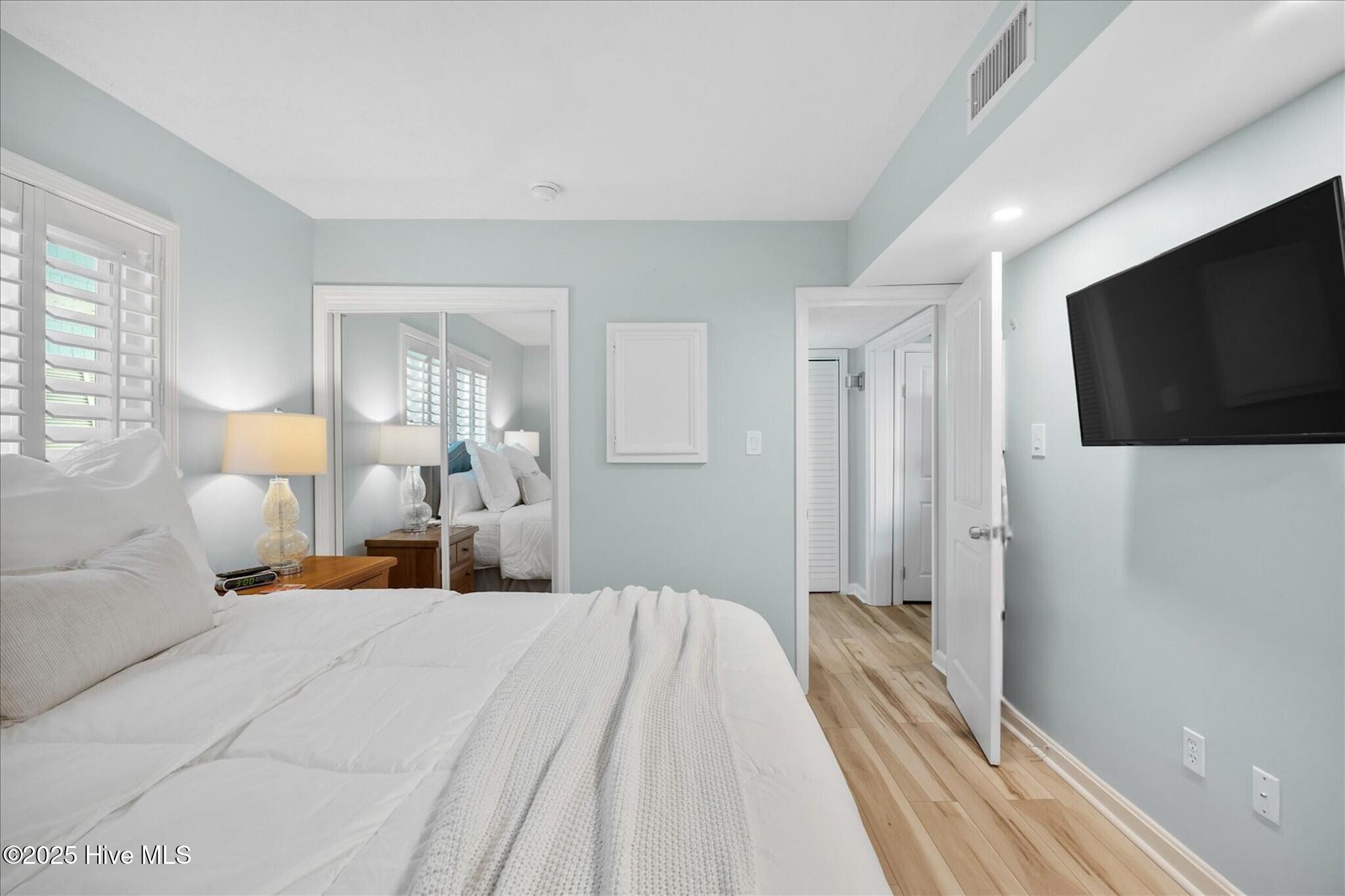 100541964 | Photo 11