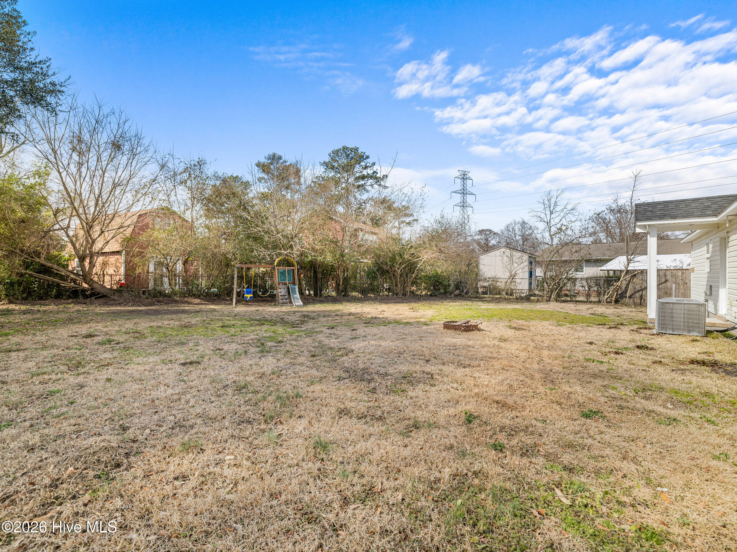 100554469 | Photo 33