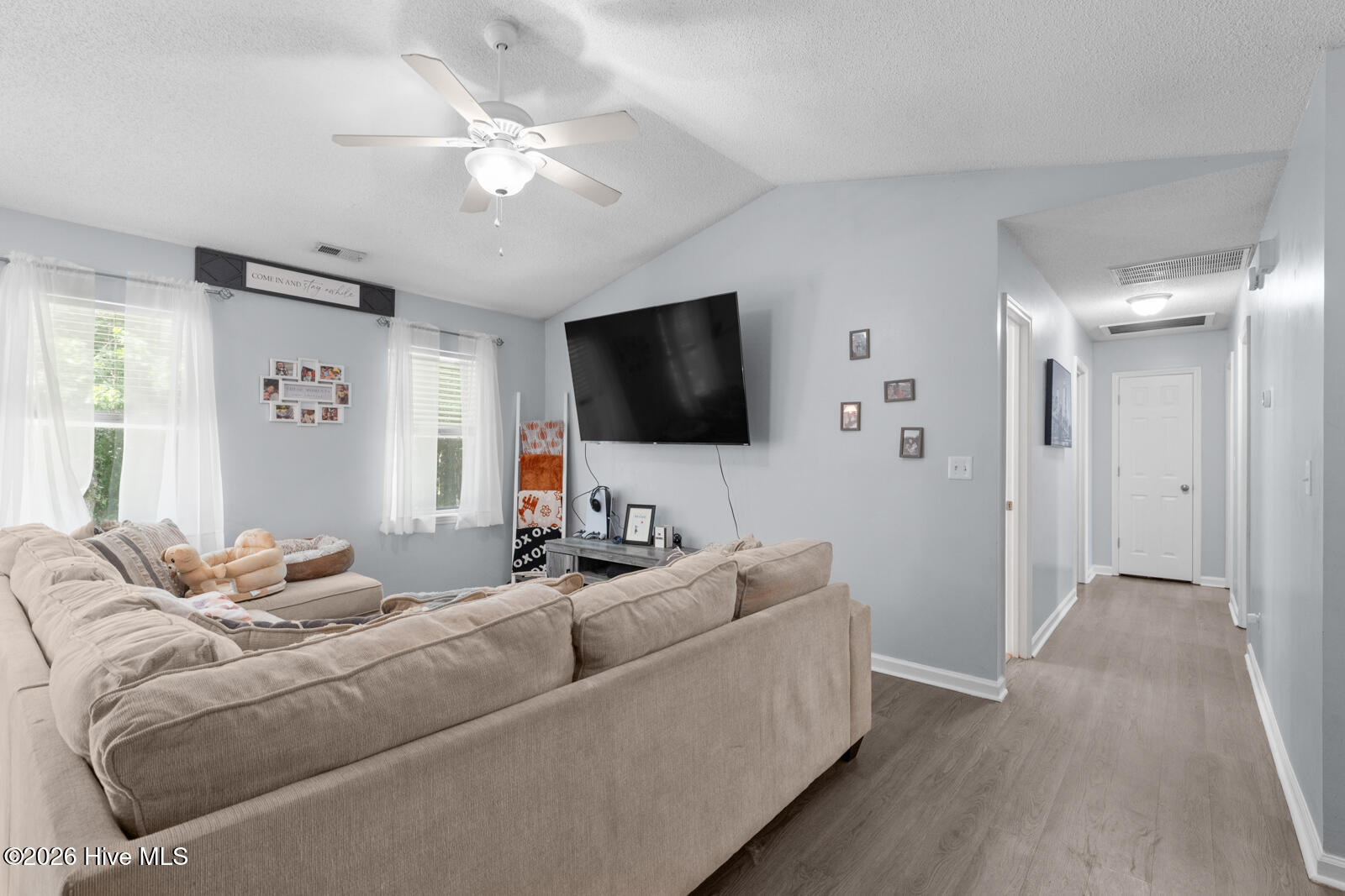 216 S Creek Drive,Jacksonville