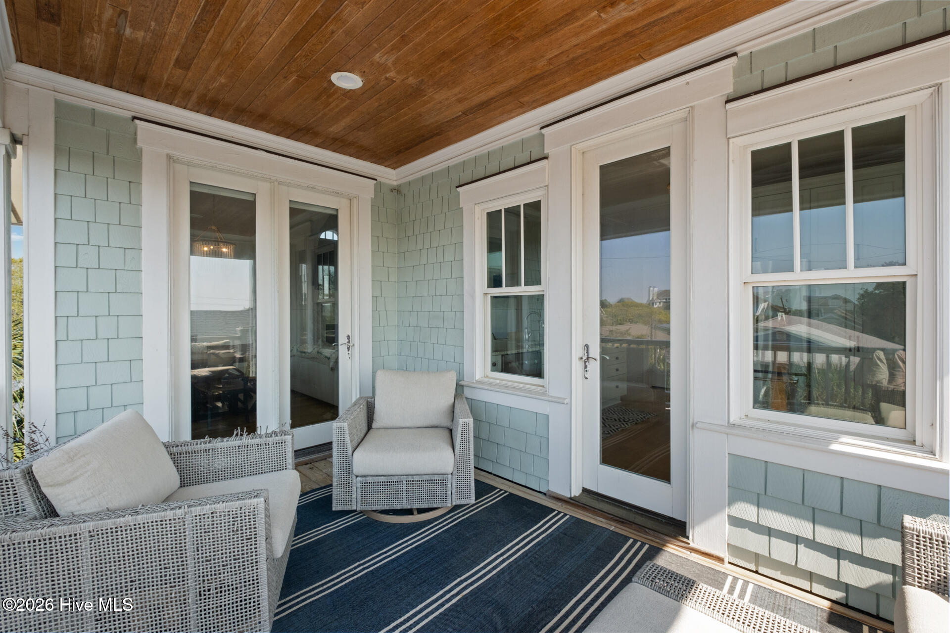 100567565 | Photo 22