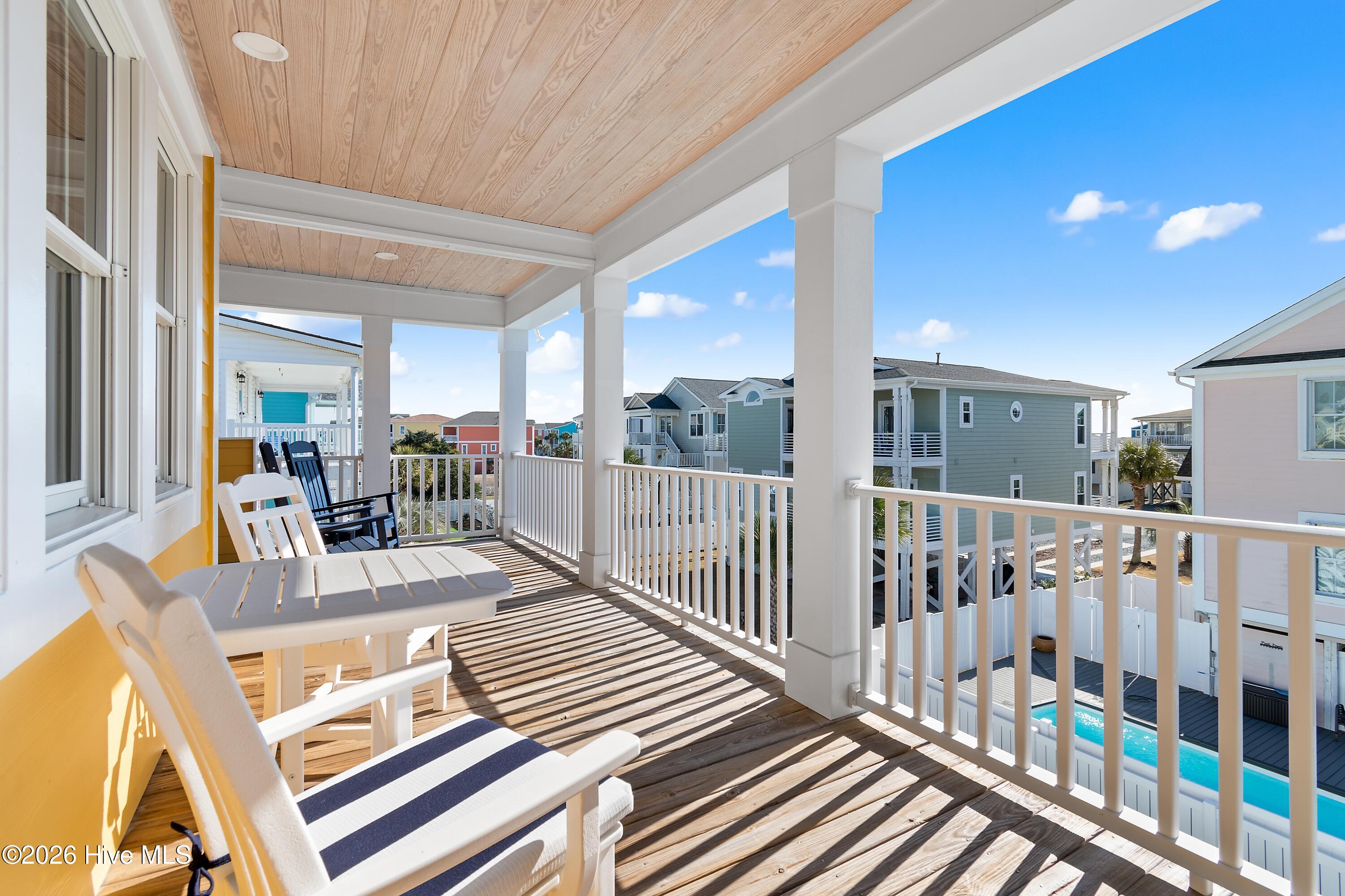 100551150 | Photo 50