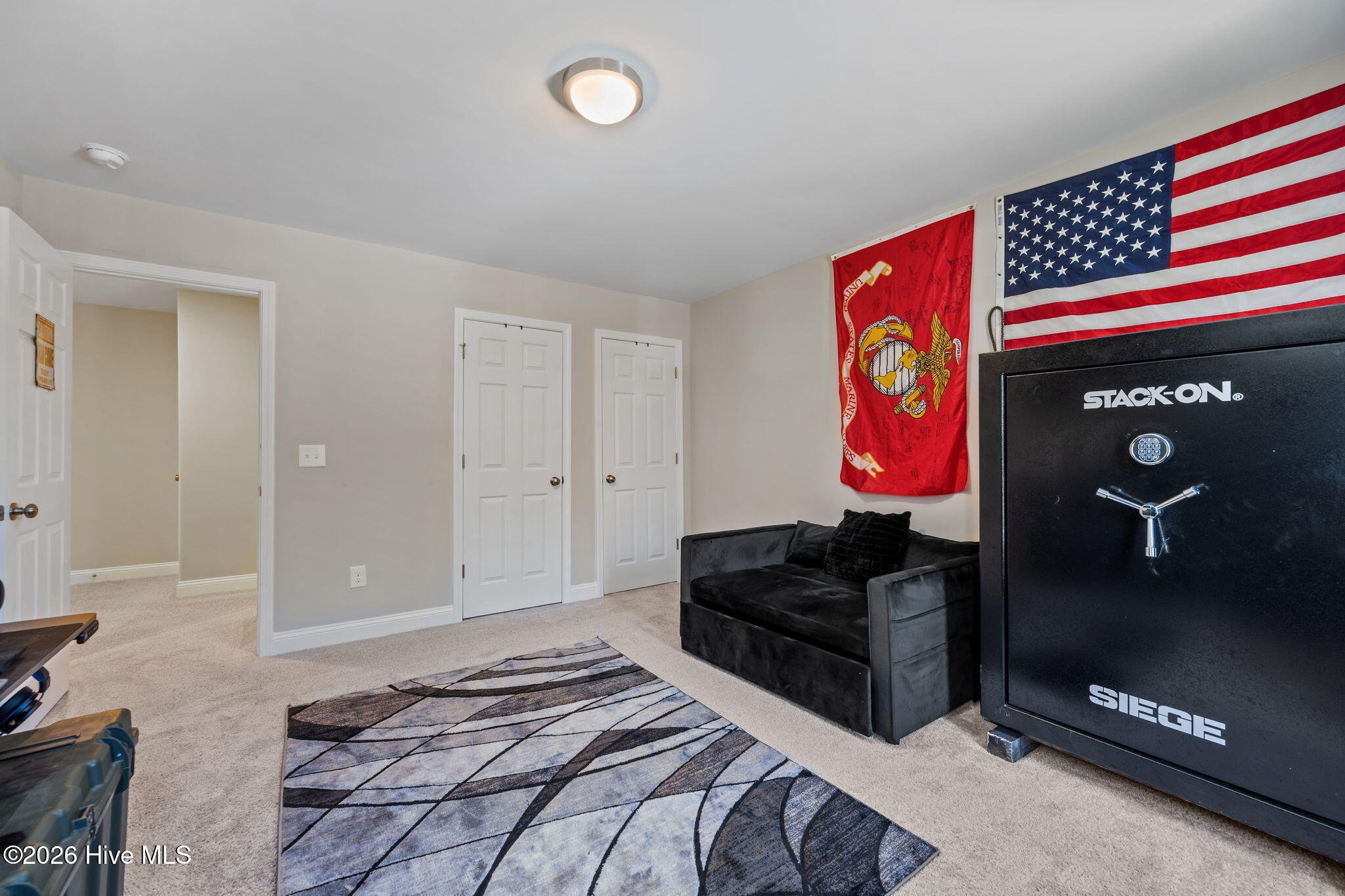 100560857 | Photo 31