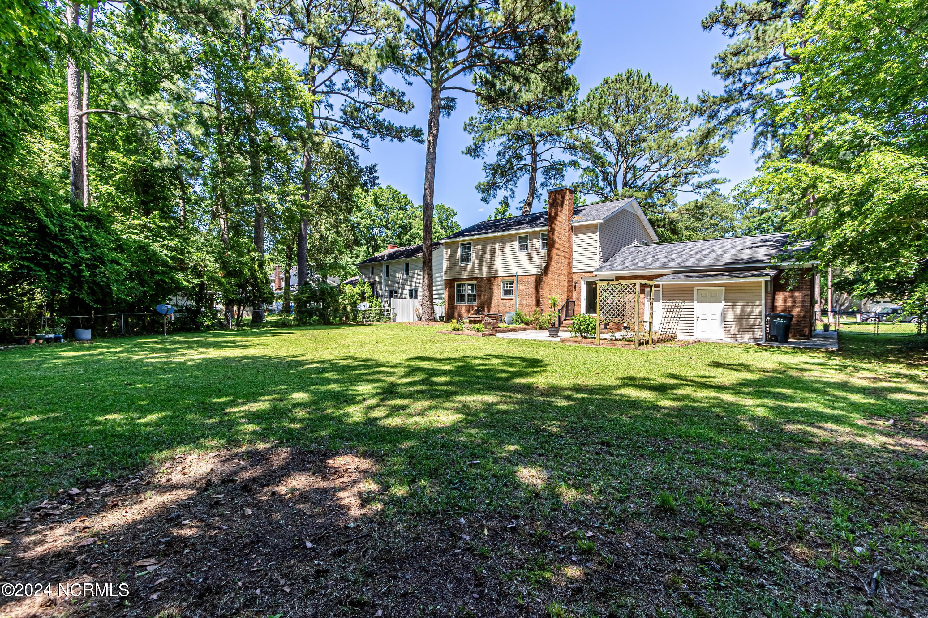 100448019 | Photo 46