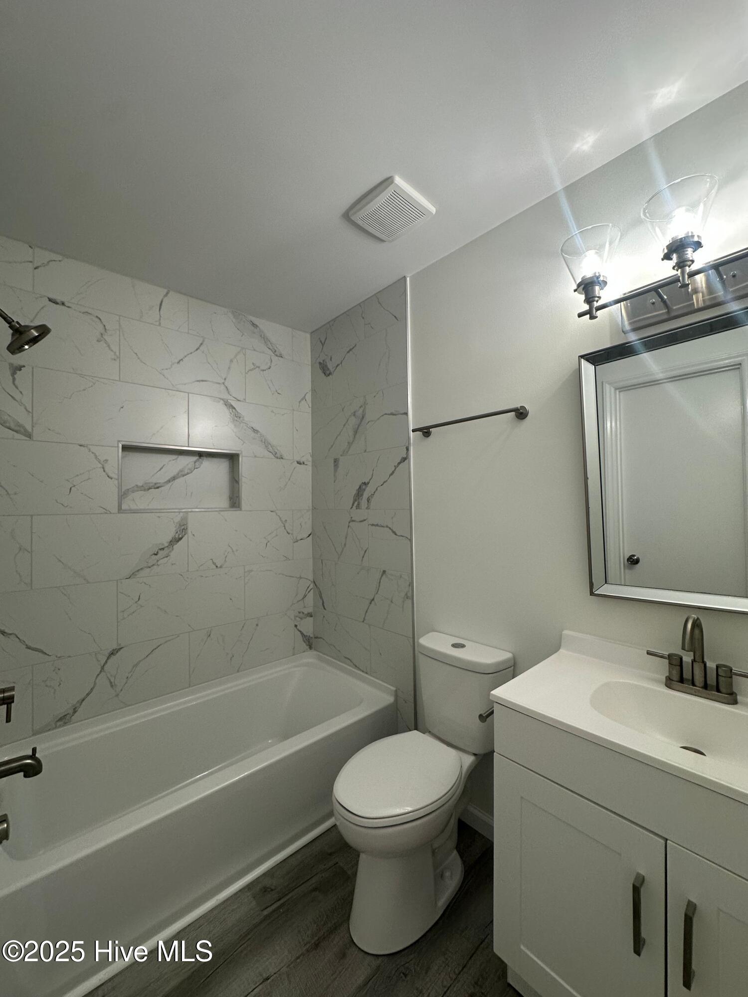 100539608 | Photo 21