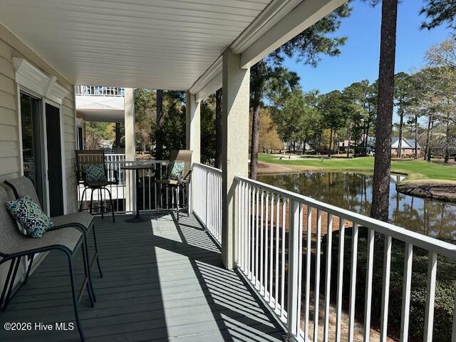 100560957 | Photo 40