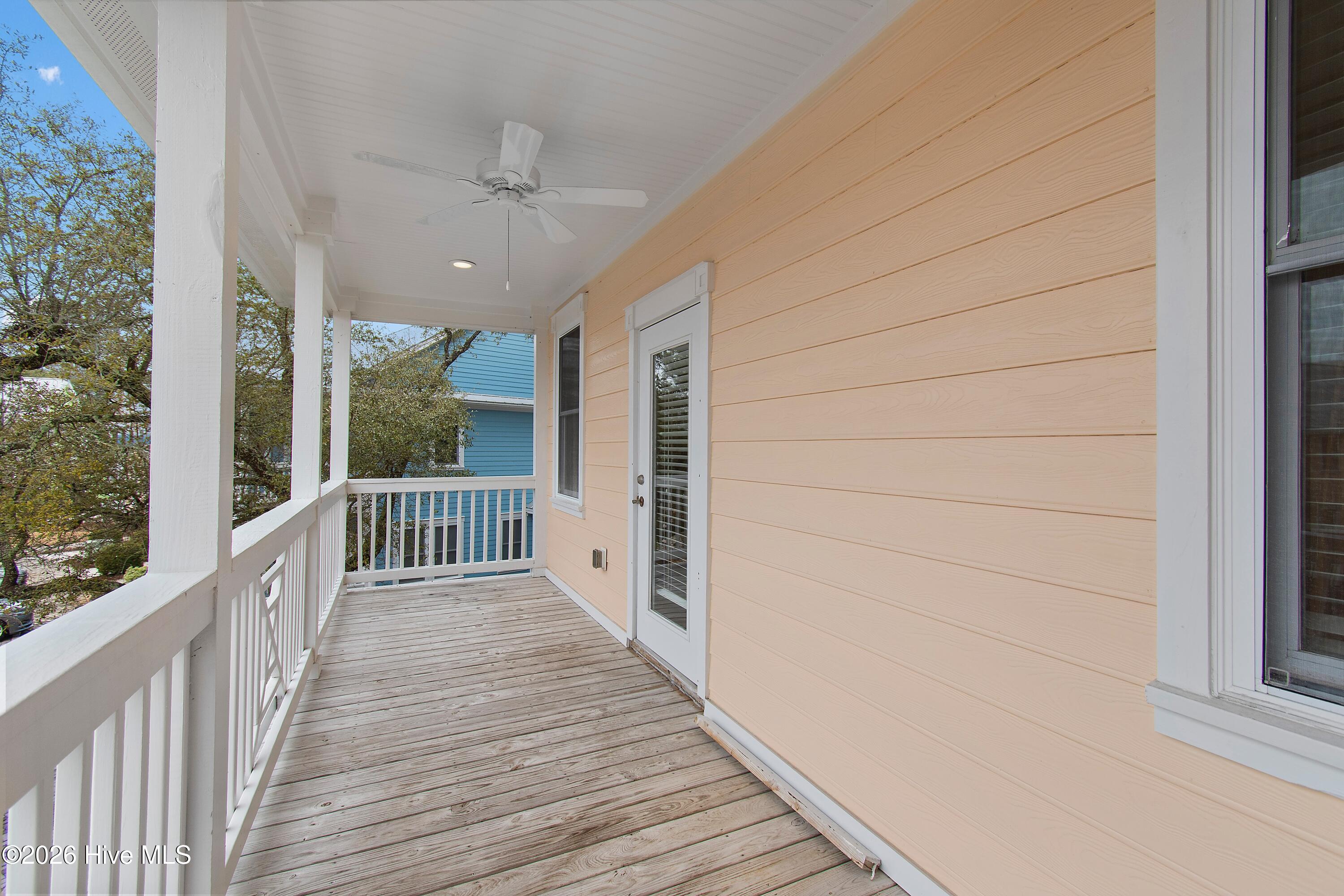 100553178 | Photo 36