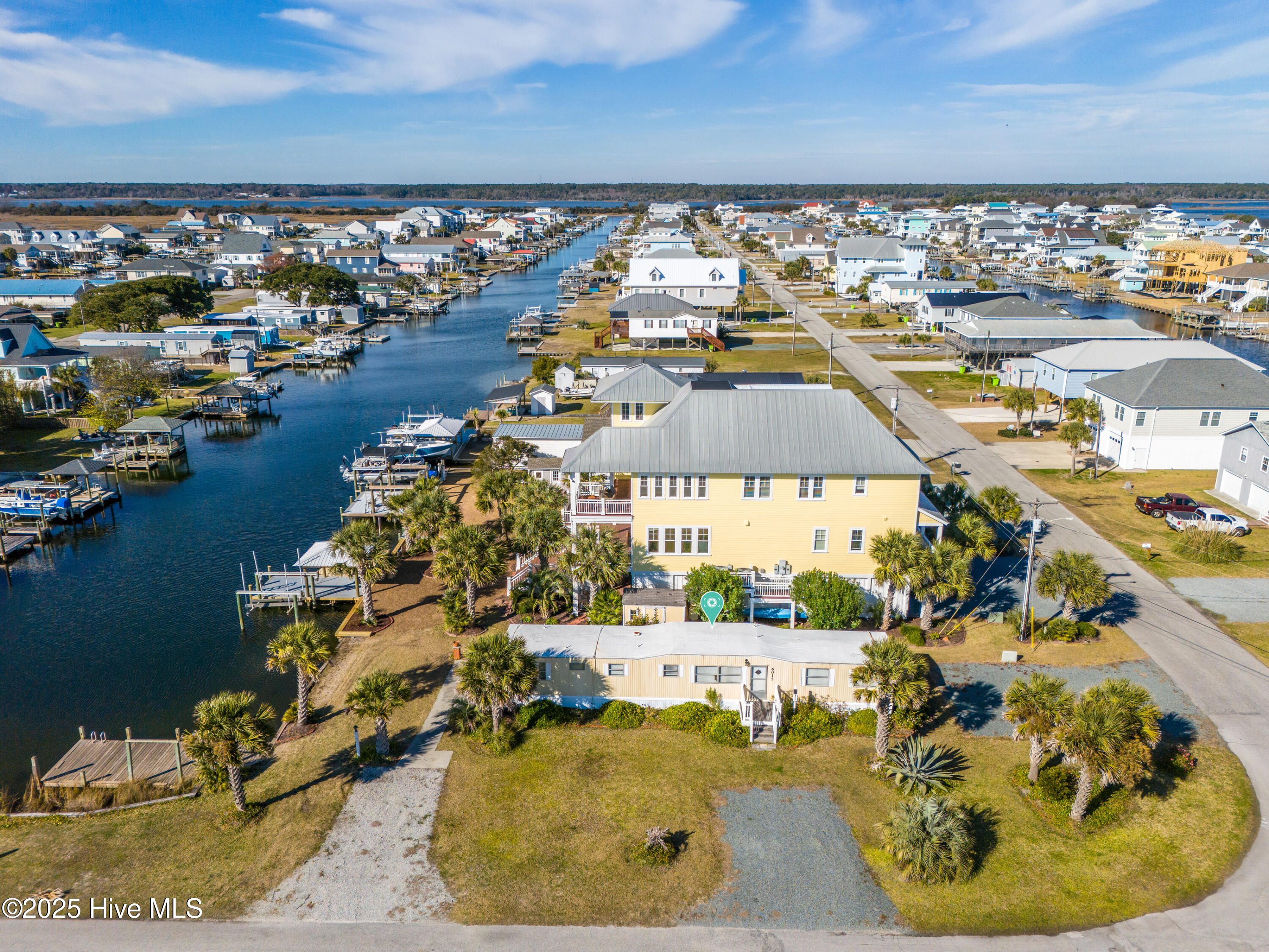 6015 6th Street, Surf City, NC, 28445