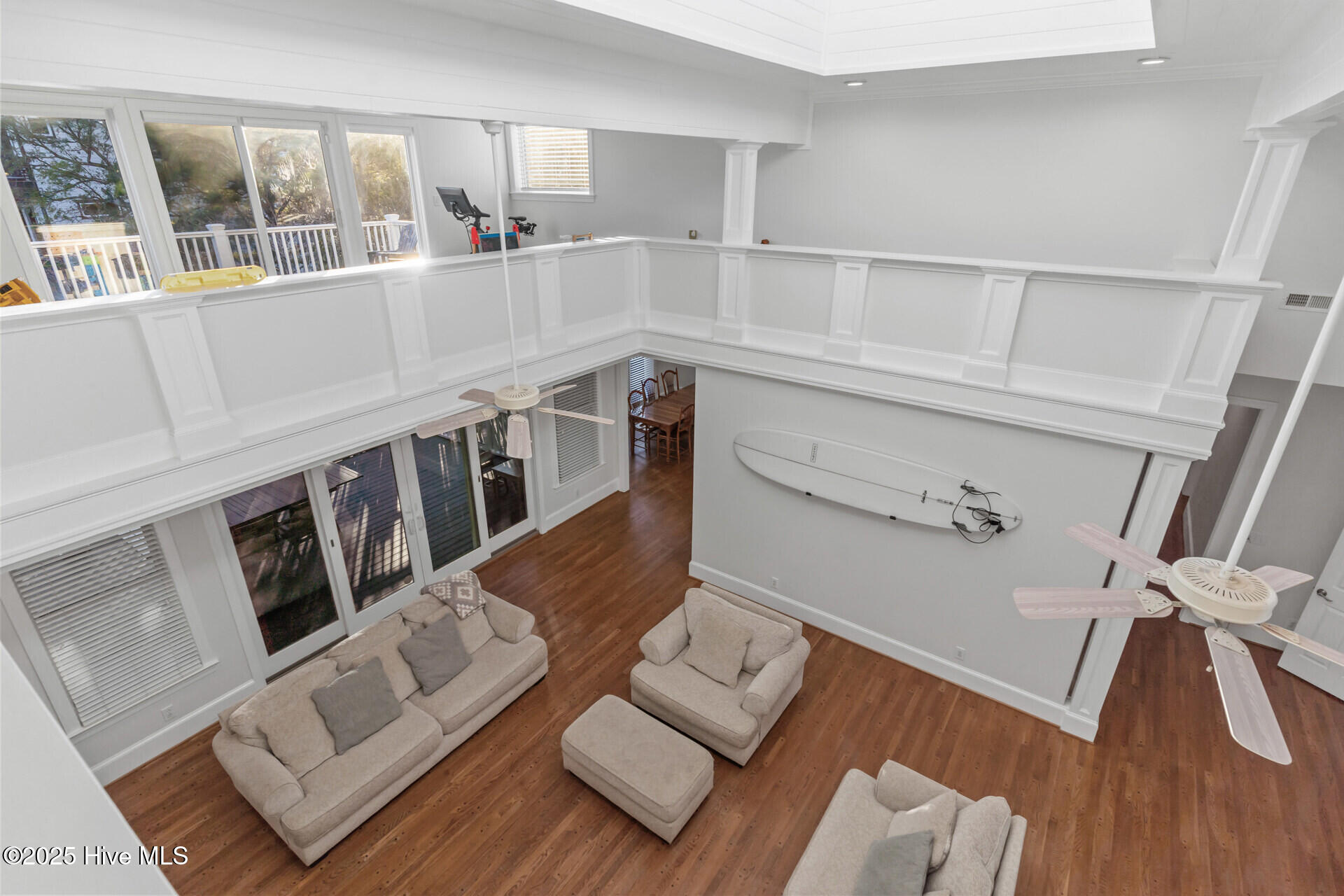 100521291 | Photo 55