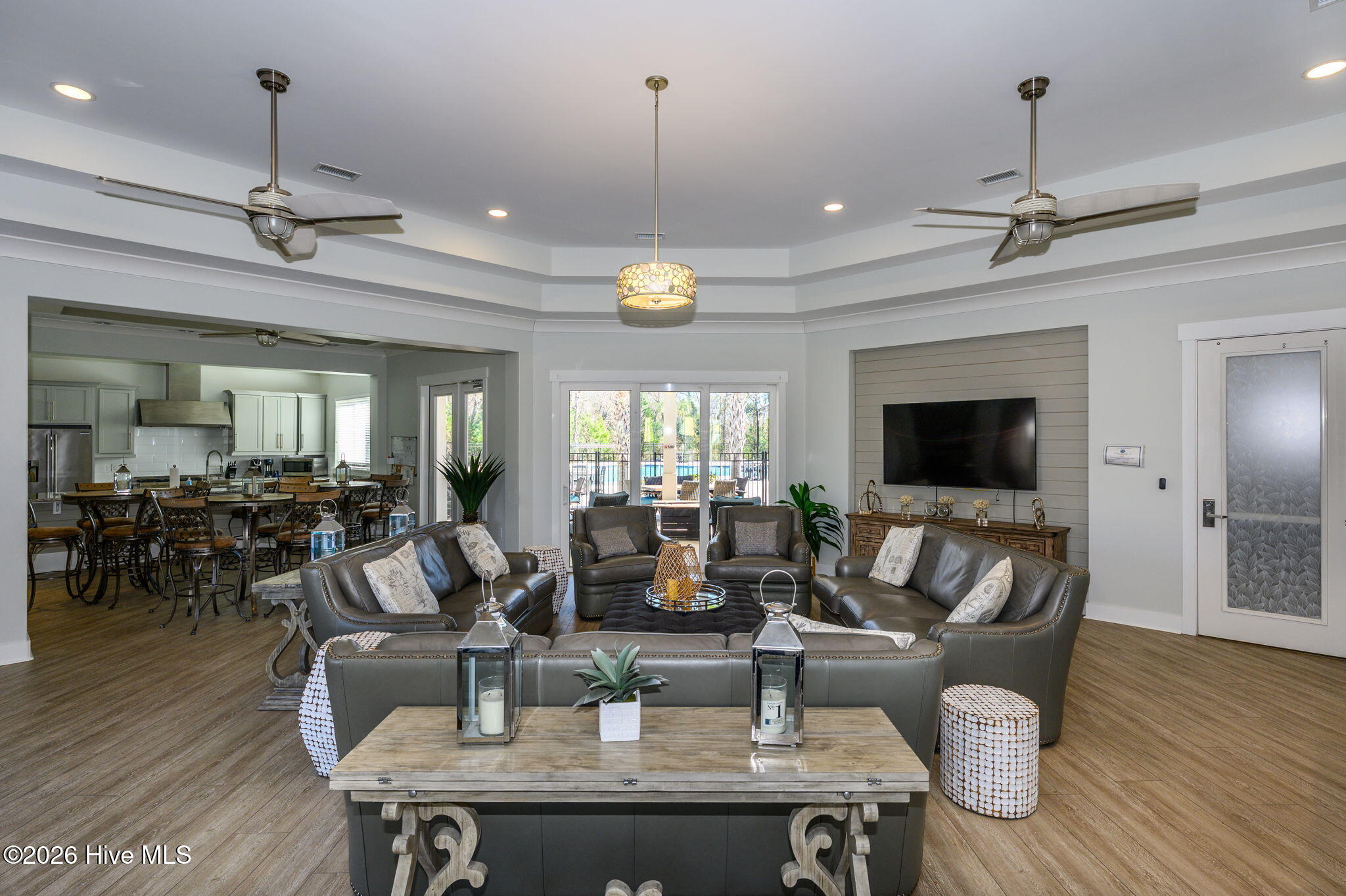 100546561 | Photo 27