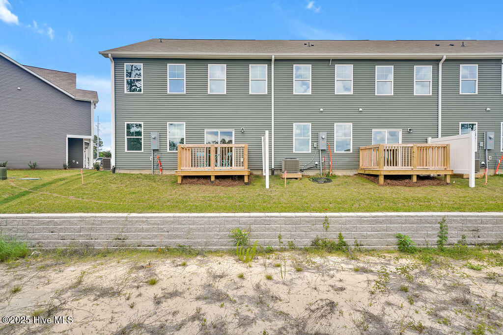 100490831 | Photo 26