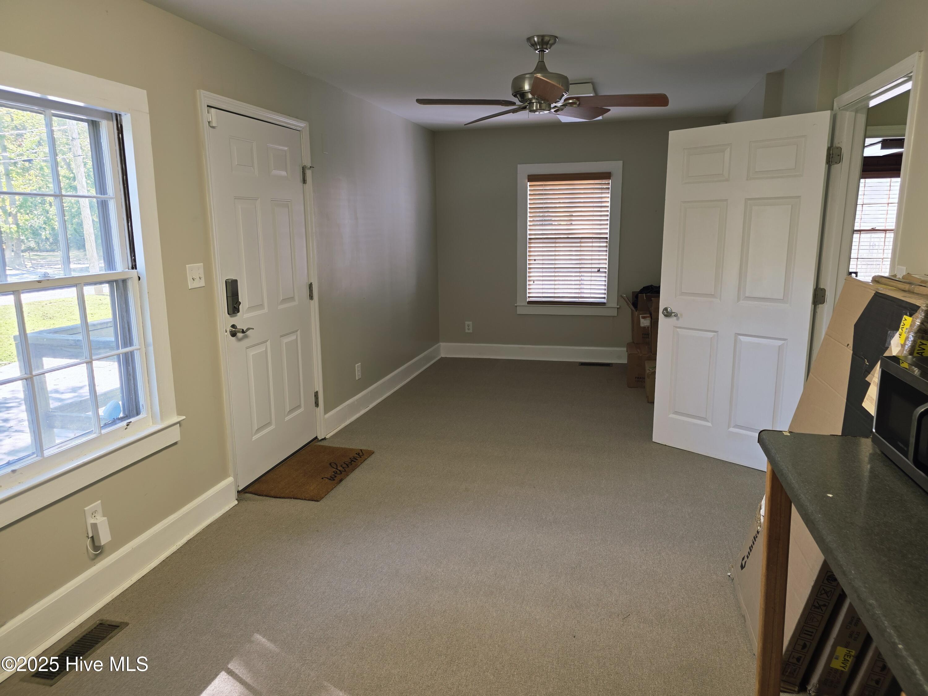 100537644 | Photo 28