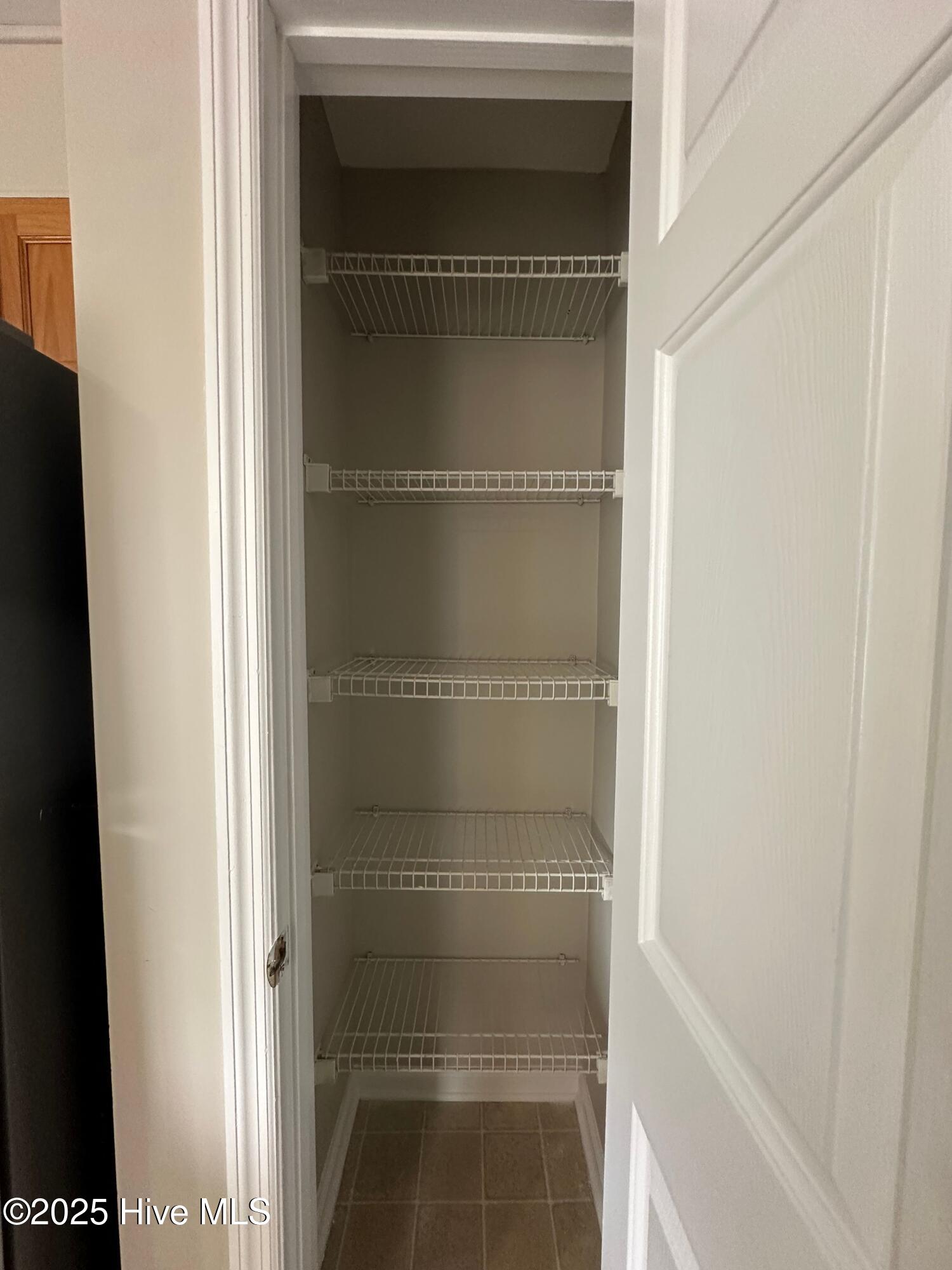 100533896 | Photo 13