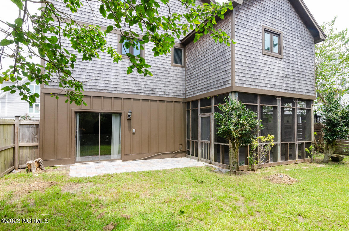 100568383 | Photo 36