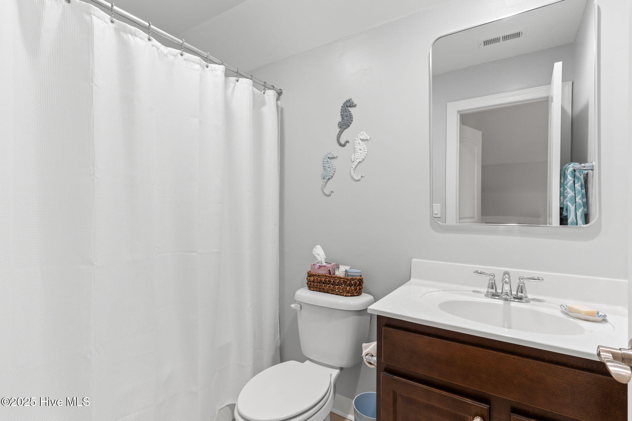 100558980 | Photo 31