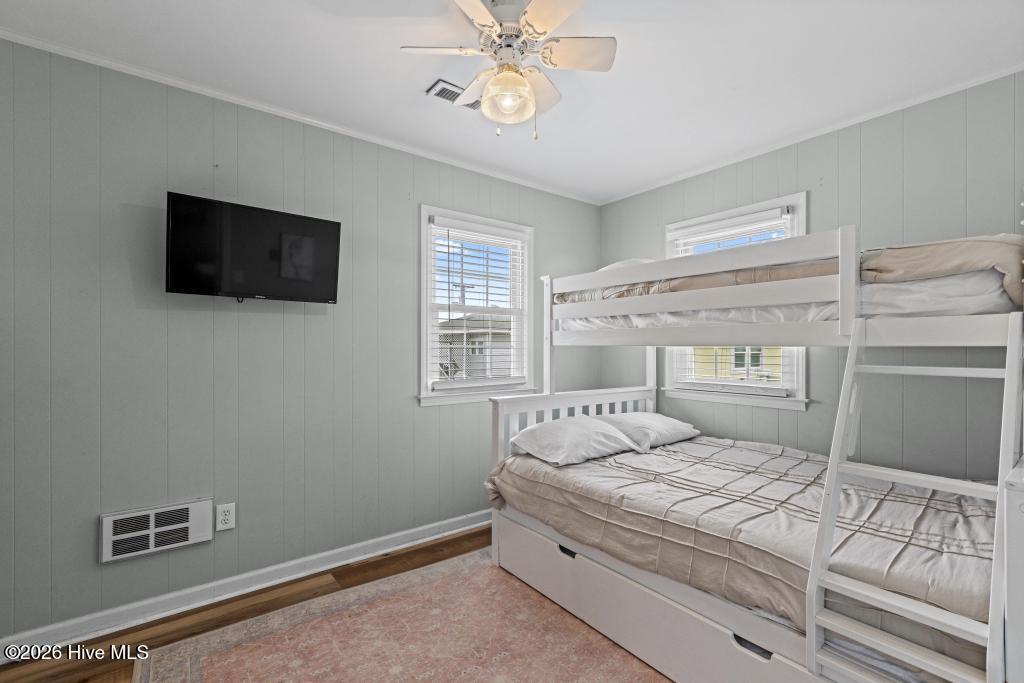 100557577 | Photo 14