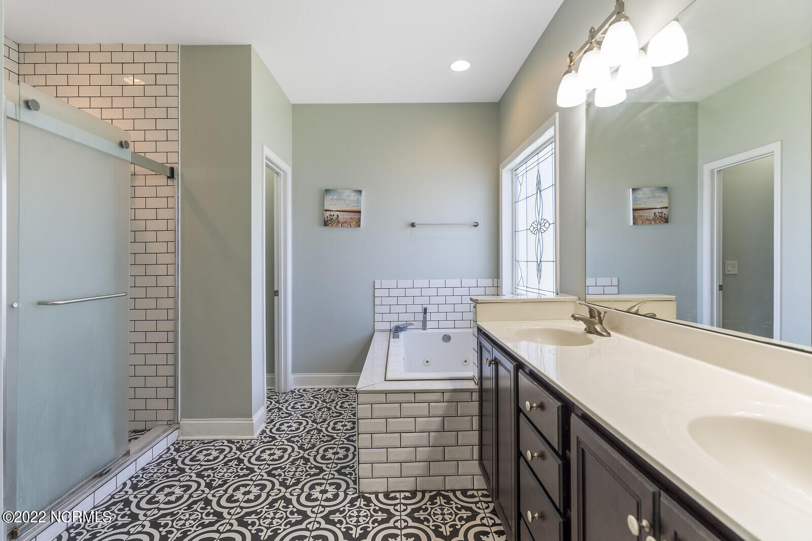 100556304 | Photo 36