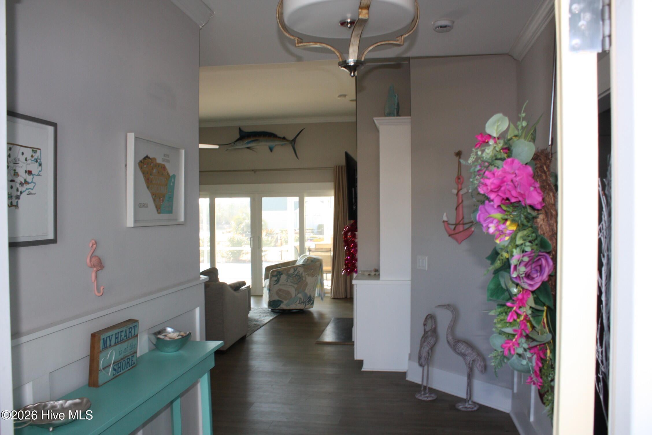 100555586 | Photo 10