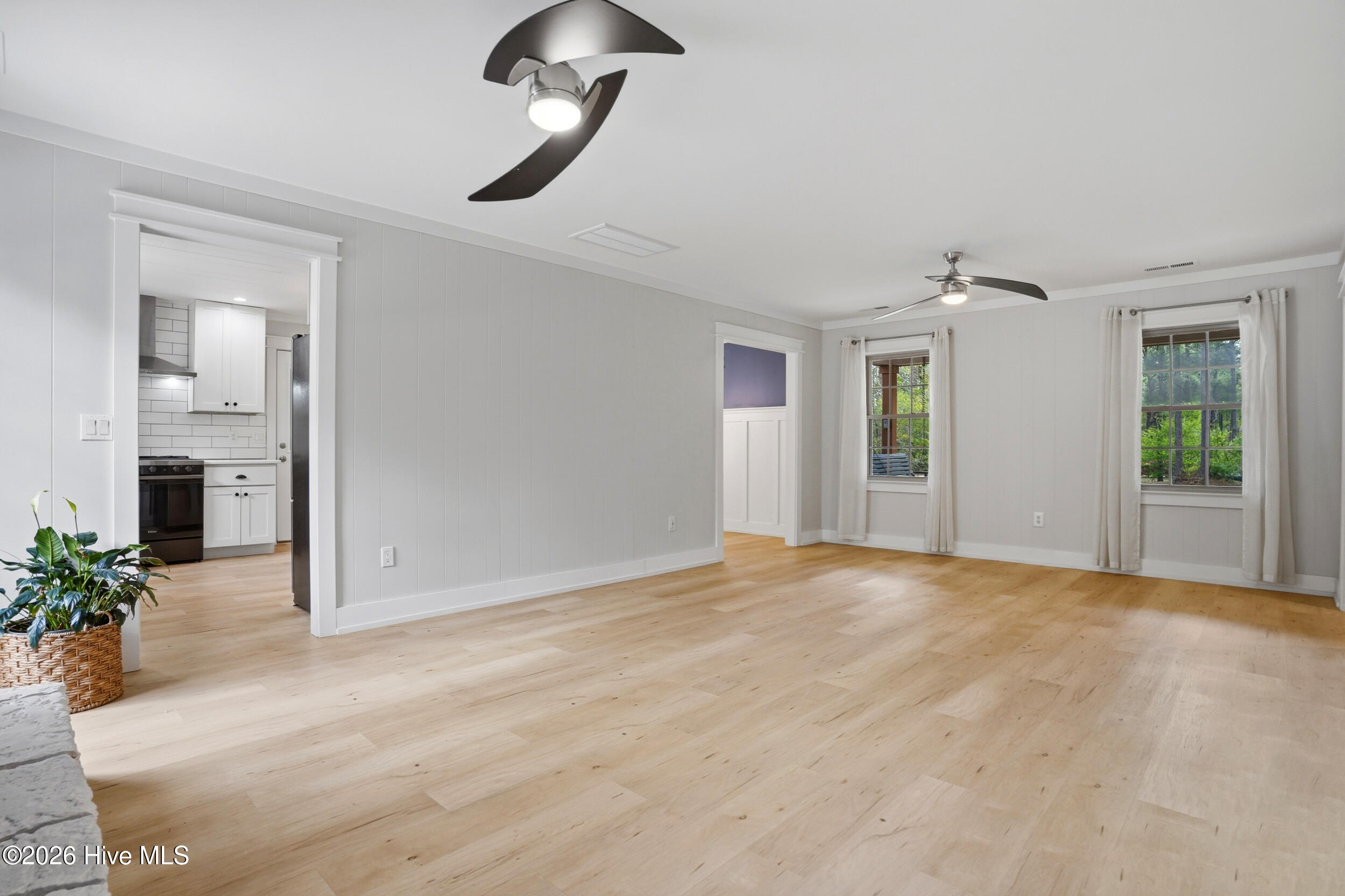 100565910 | Photo 12