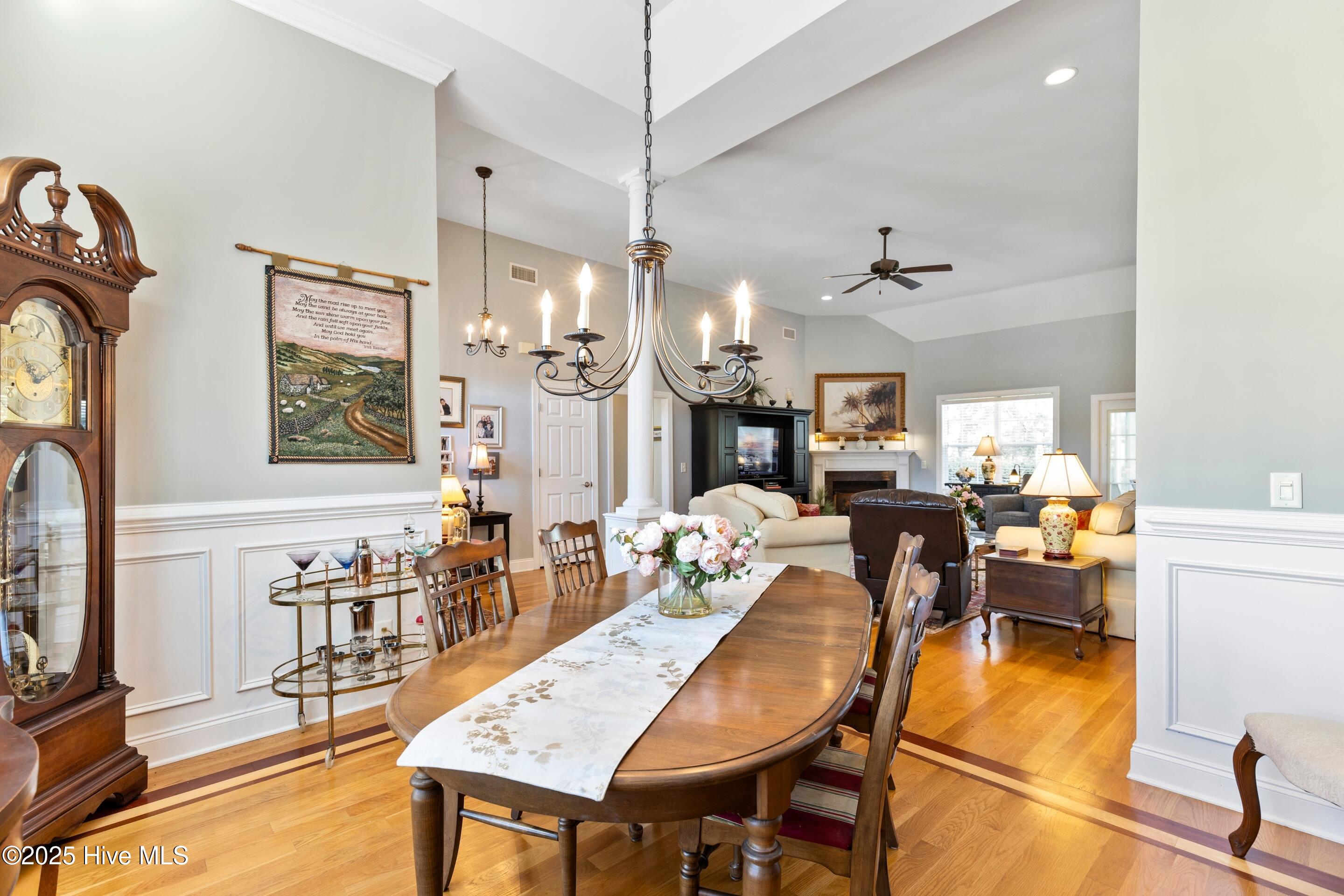 100538376 | Photo 13