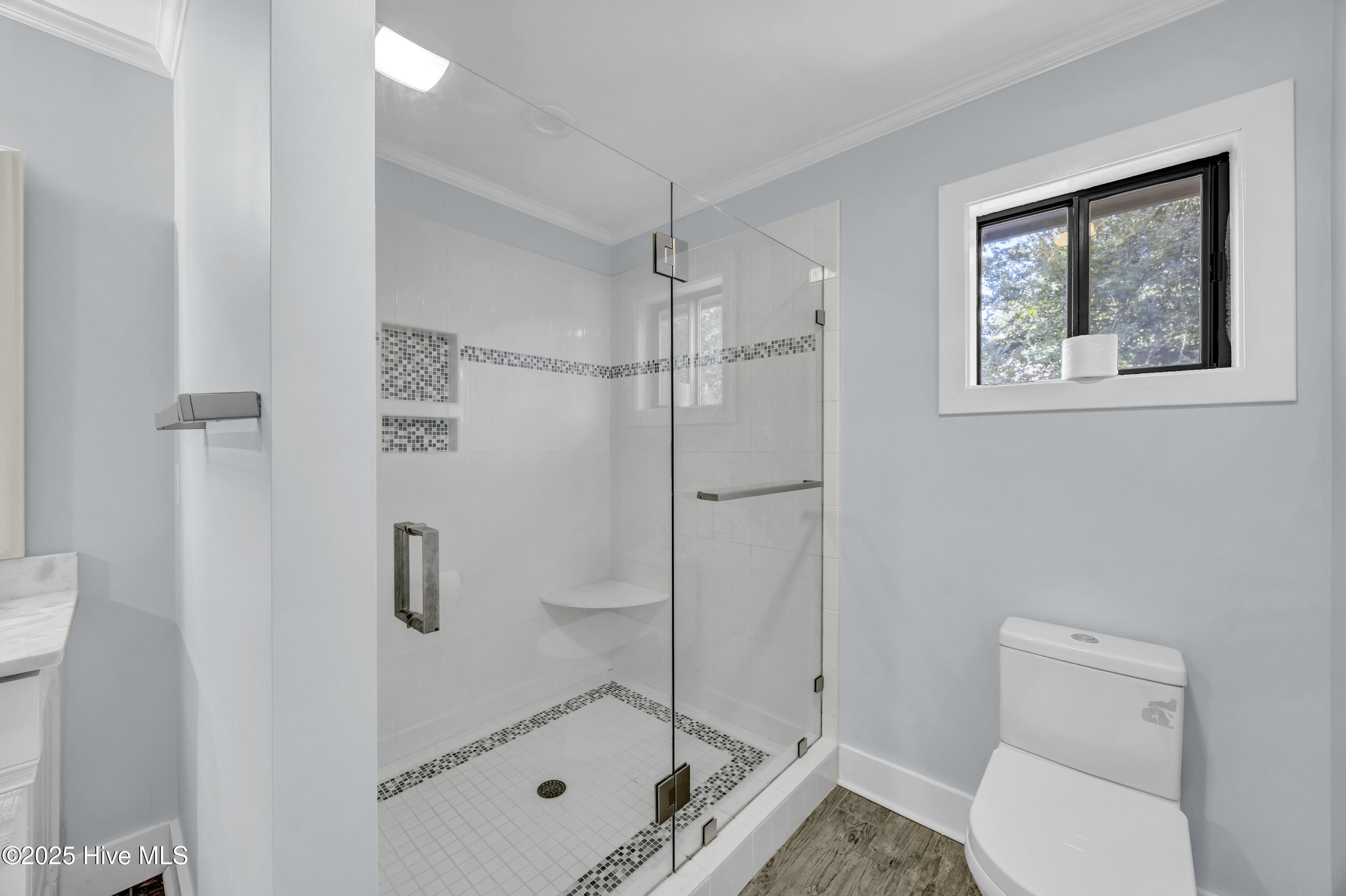 100540470 | Photo 18