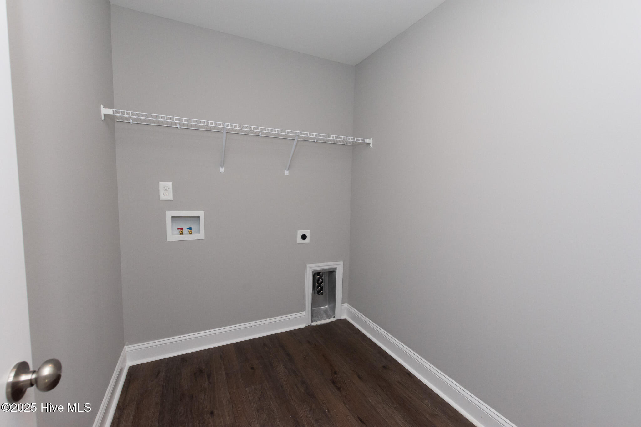 100531968 | Photo 26