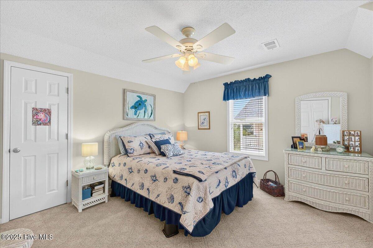 100531606 | Photo 28