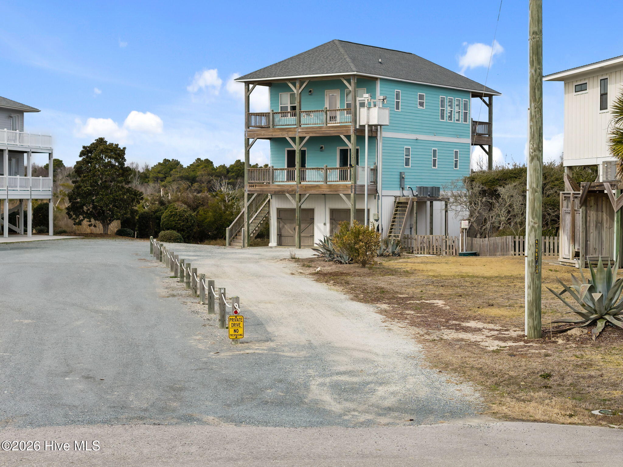 100534705 | Photo 52