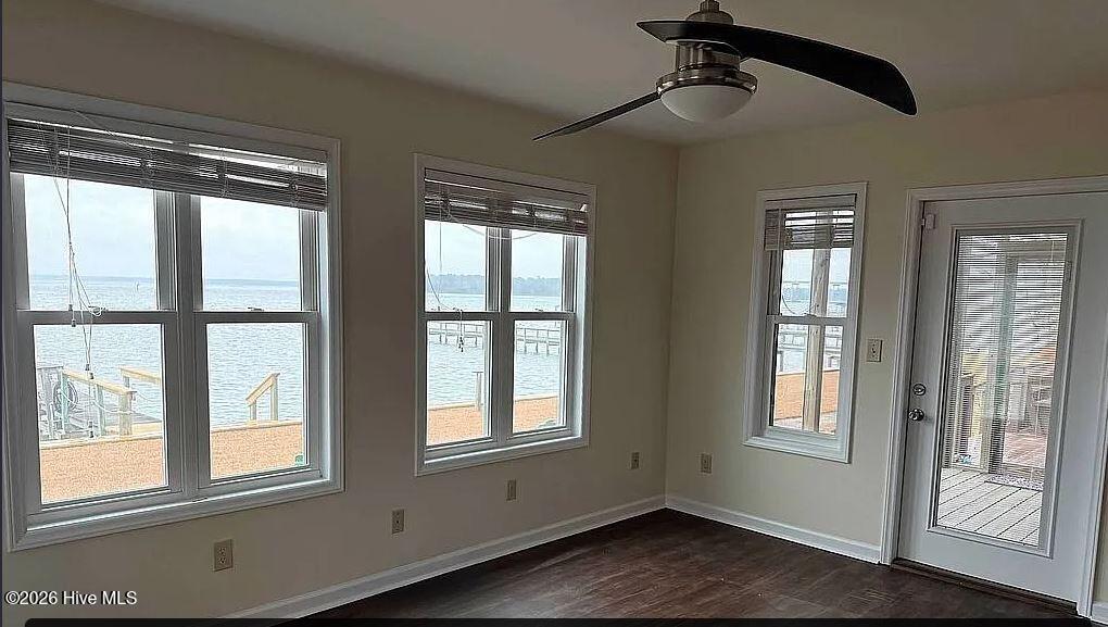 100561136 | Photo 36