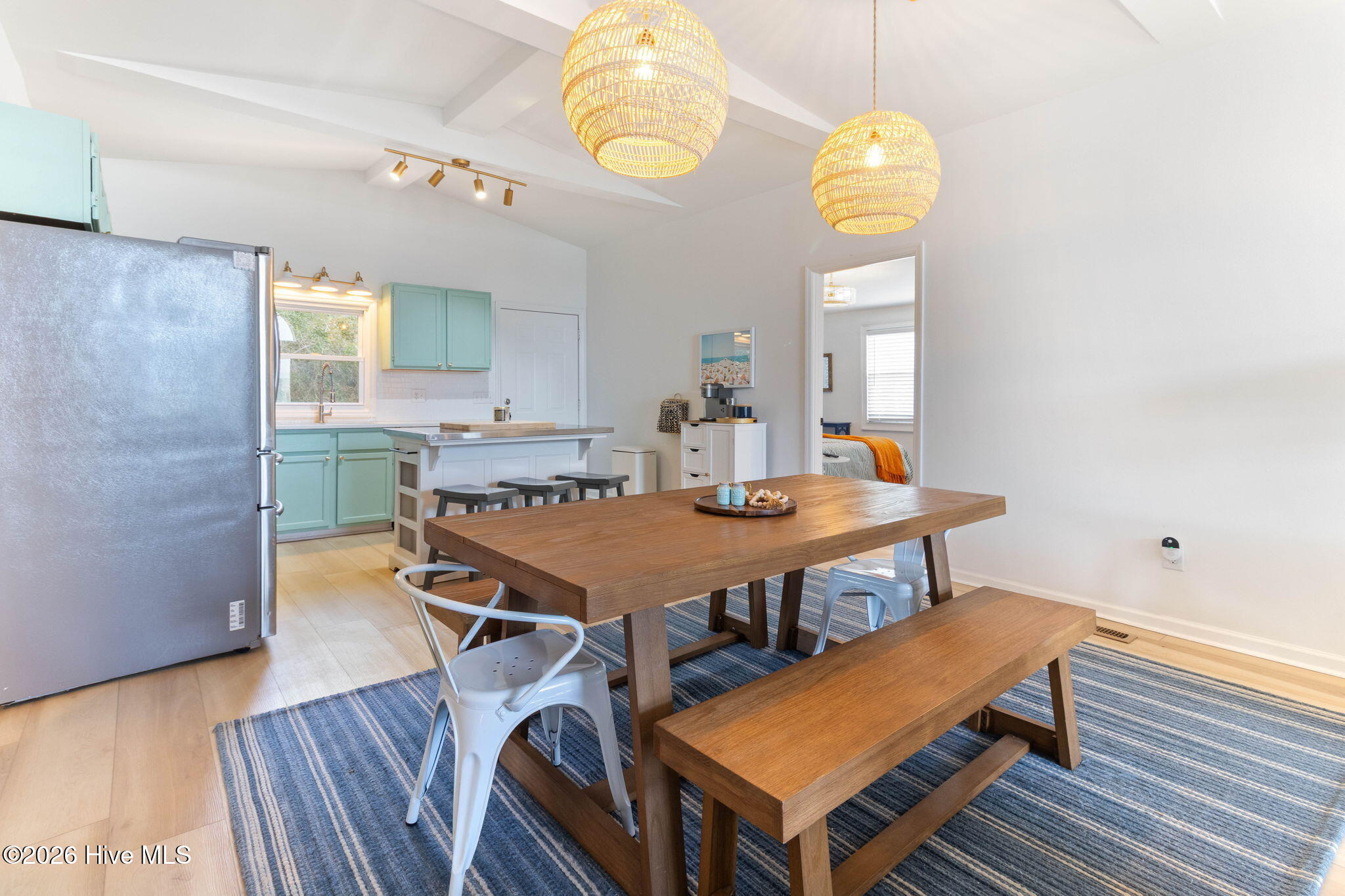 100555843 | Photo 12